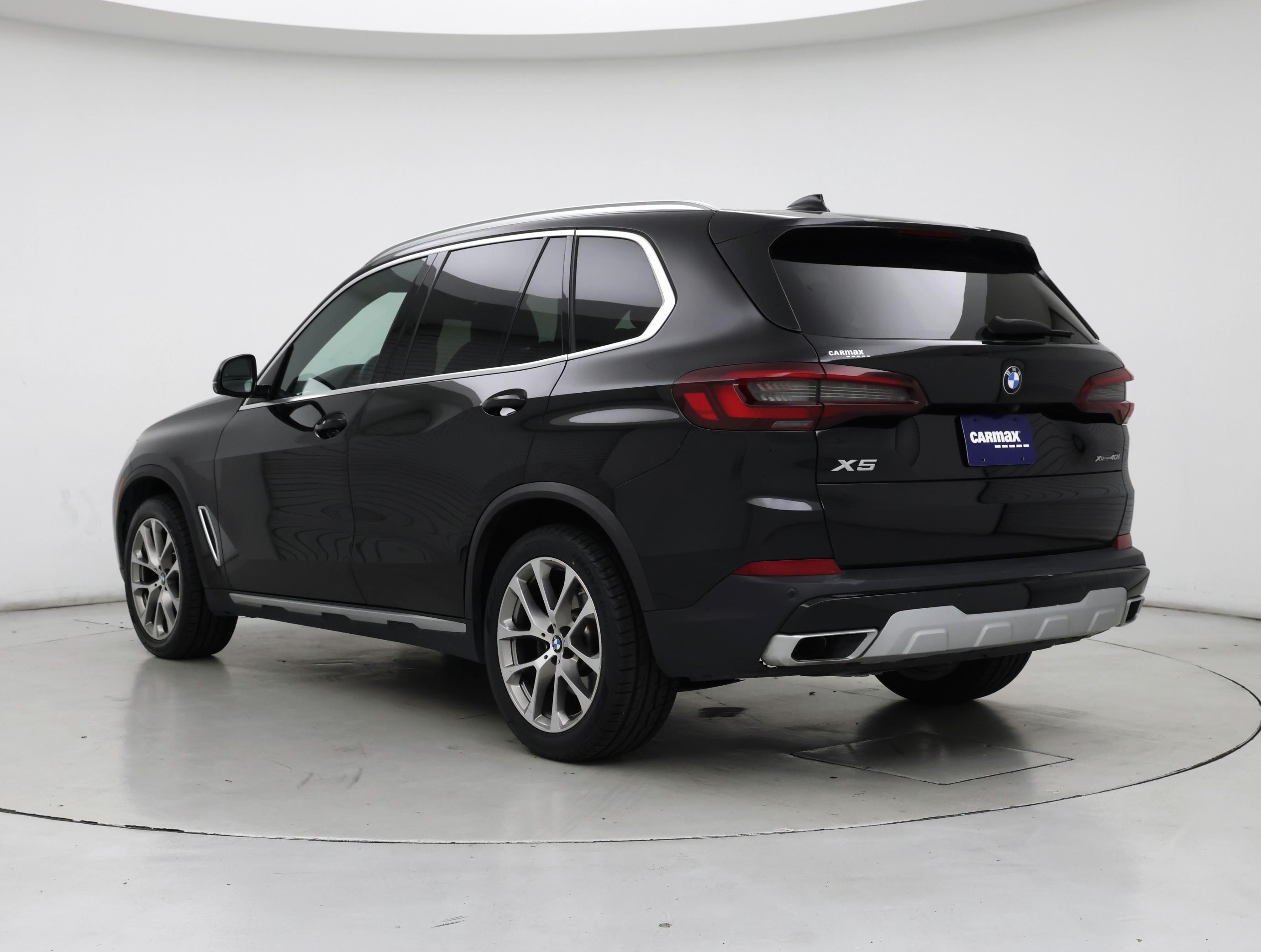 Thumbnail: 2021 BMW X5 - 2
