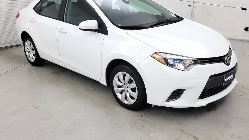 2016 Toyota Corolla LE Hero Image
