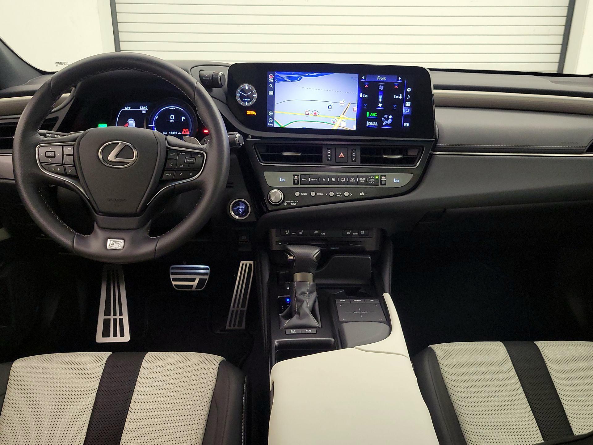 Thumbnail: 2022 Lexus ES - 9