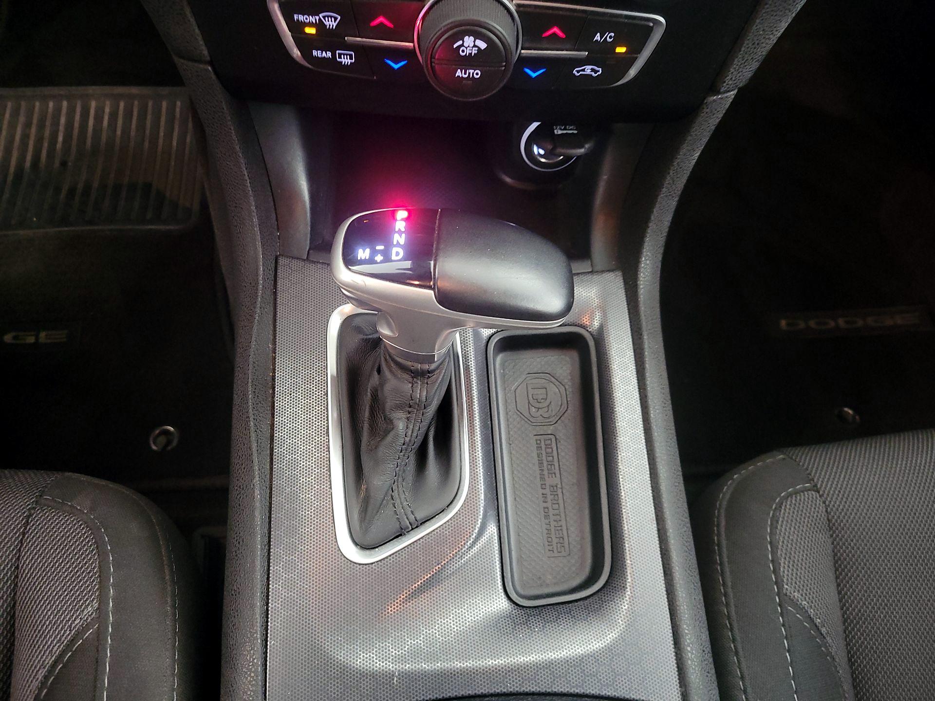 Thumbnail: 2016 Dodge Charger - 14