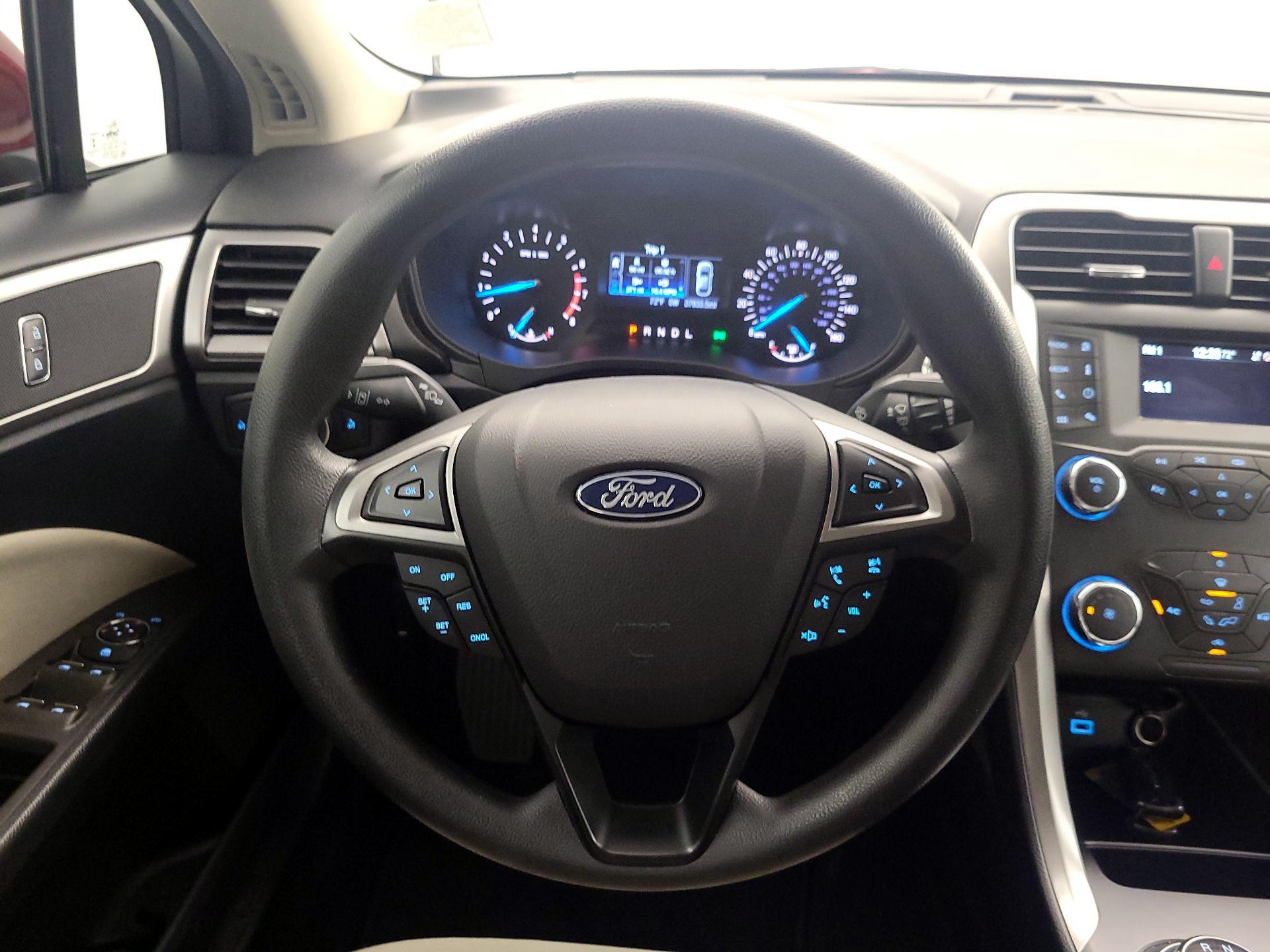 Thumbnail: 2020 Ford Fusion - 10