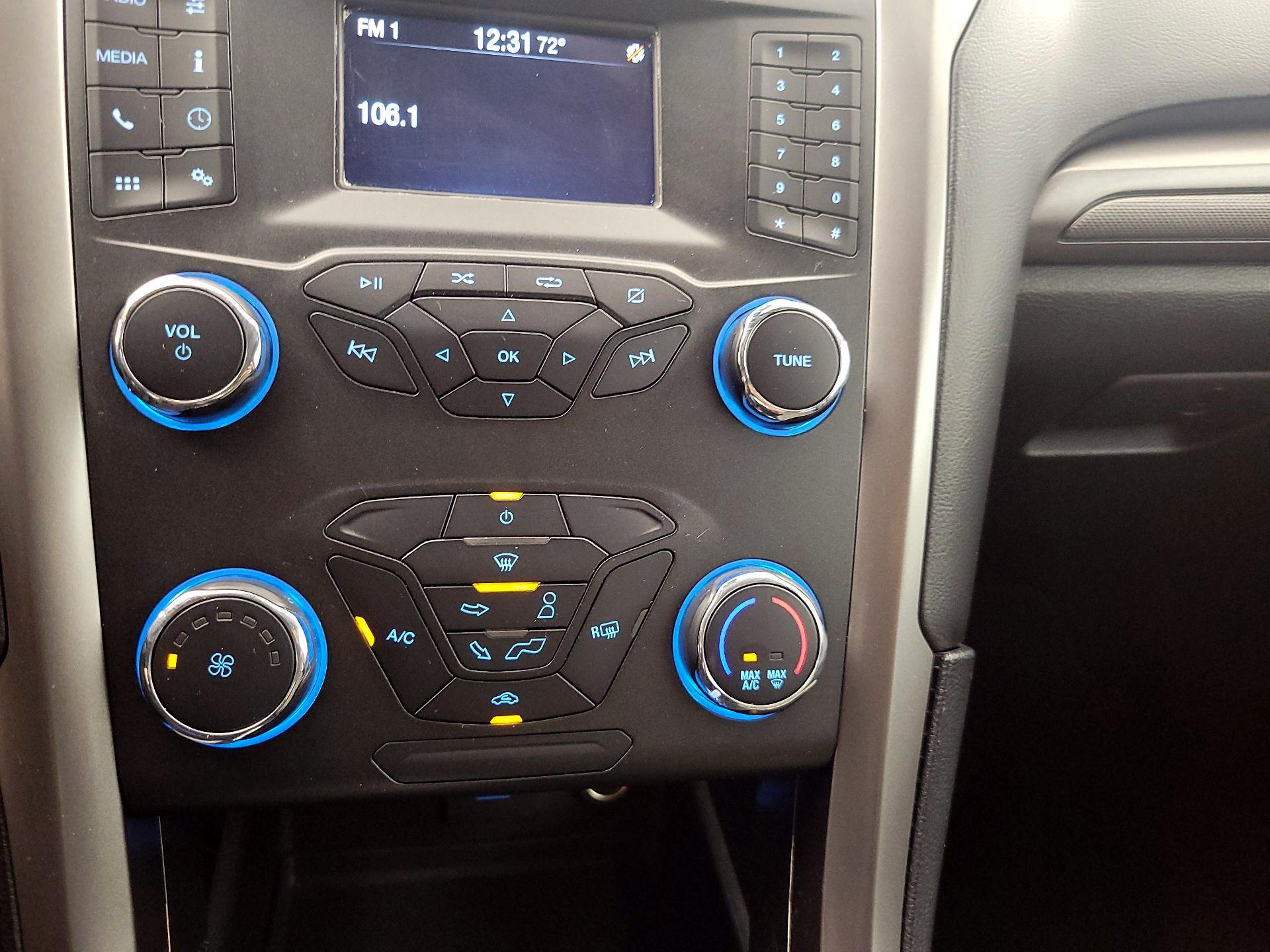 Thumbnail: 2020 Ford Fusion - 16