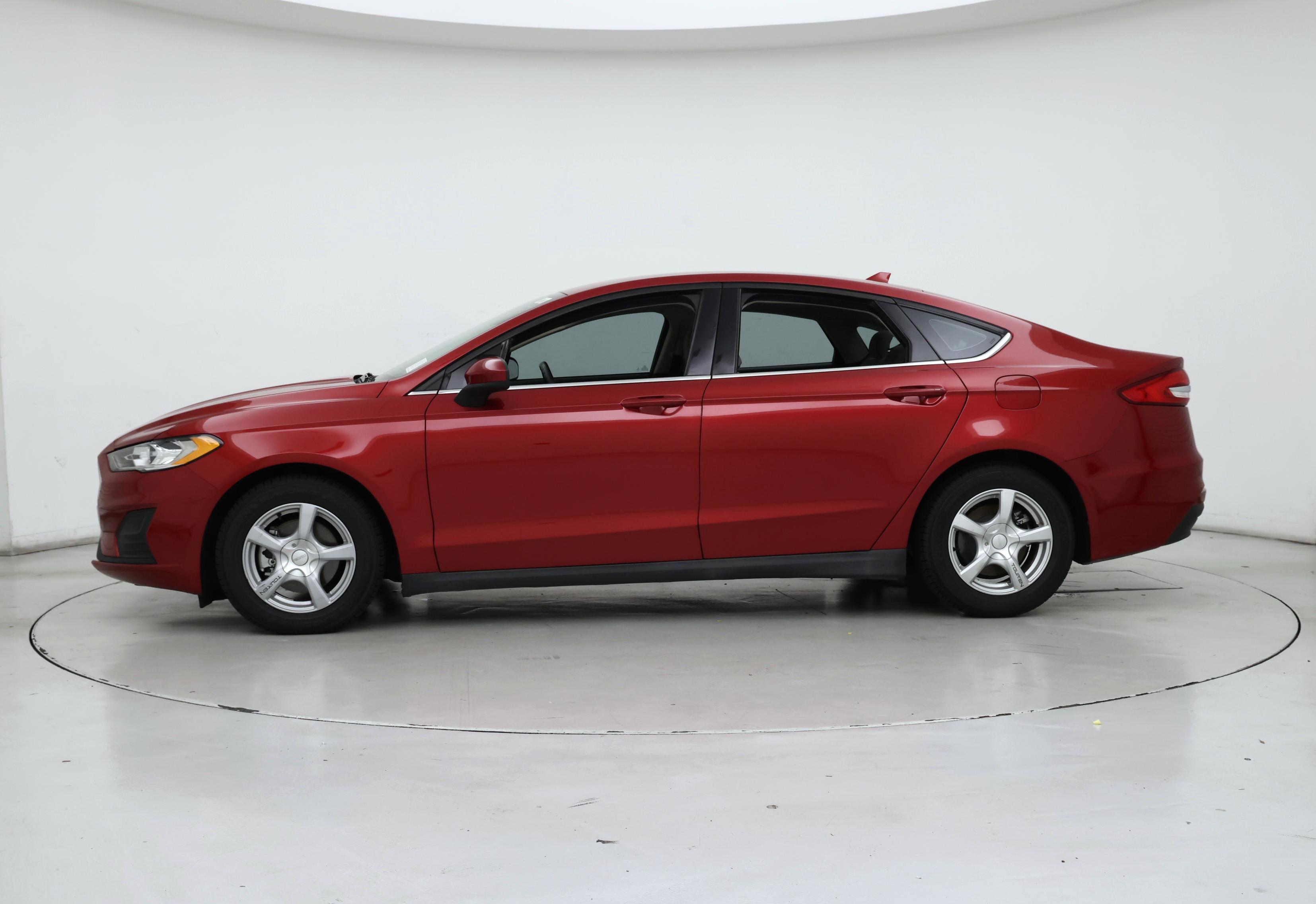 Thumbnail: 2020 Ford Fusion - 3