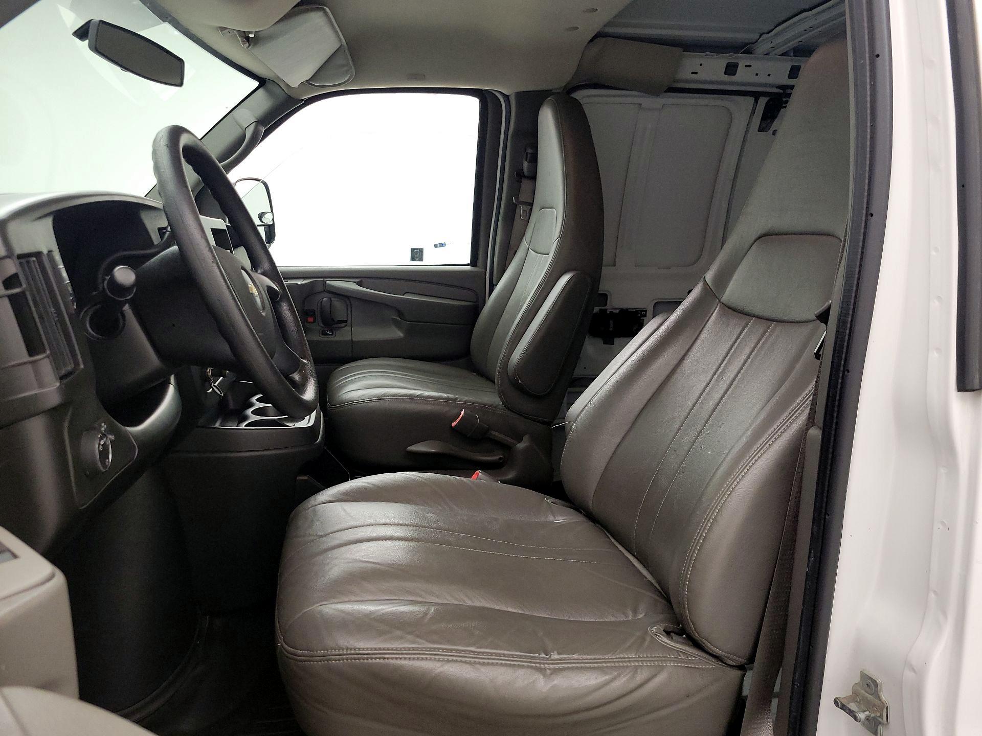Thumbnail: 2014 Chevrolet Express - 11