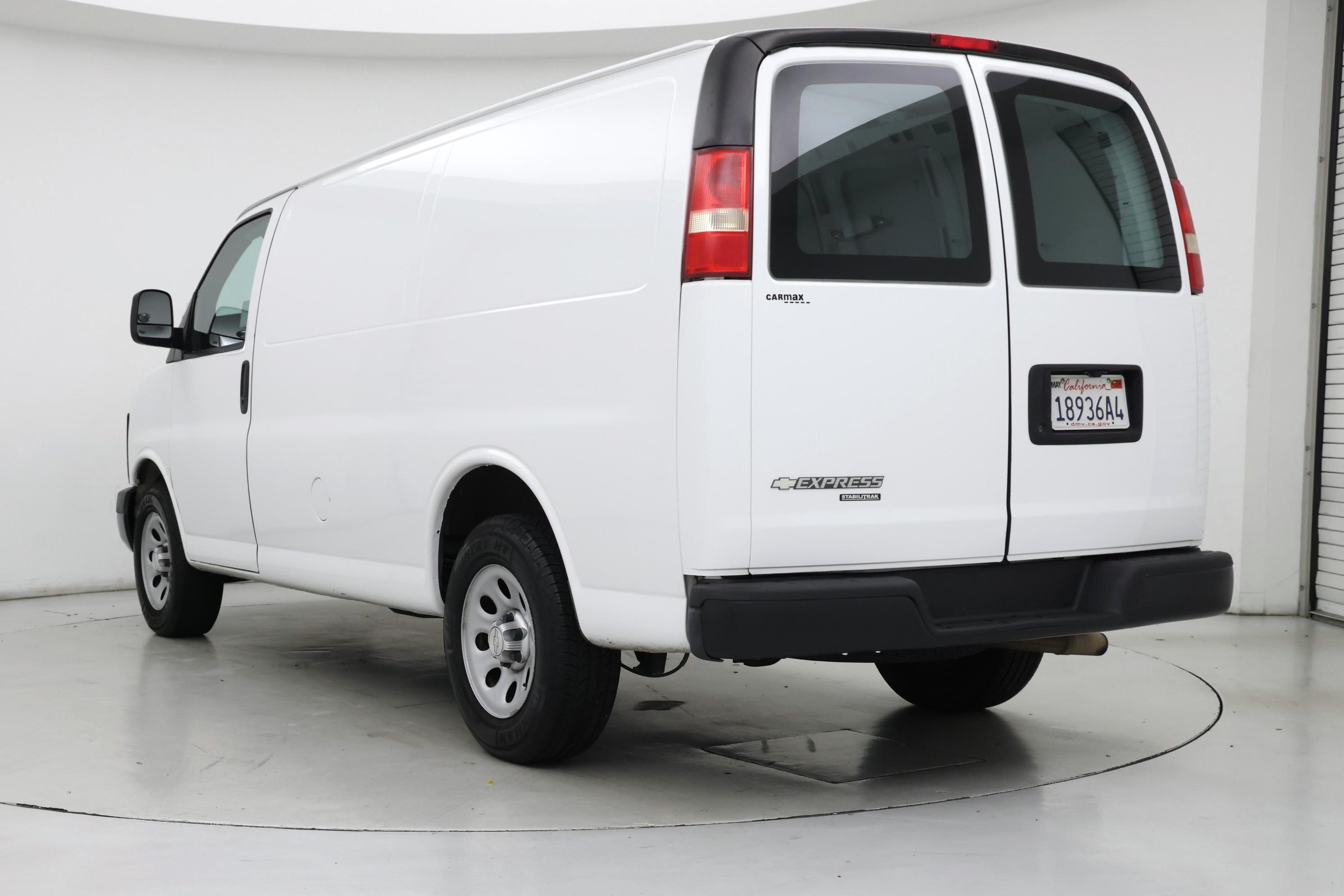 Thumbnail: 2014 Chevrolet Express - 2