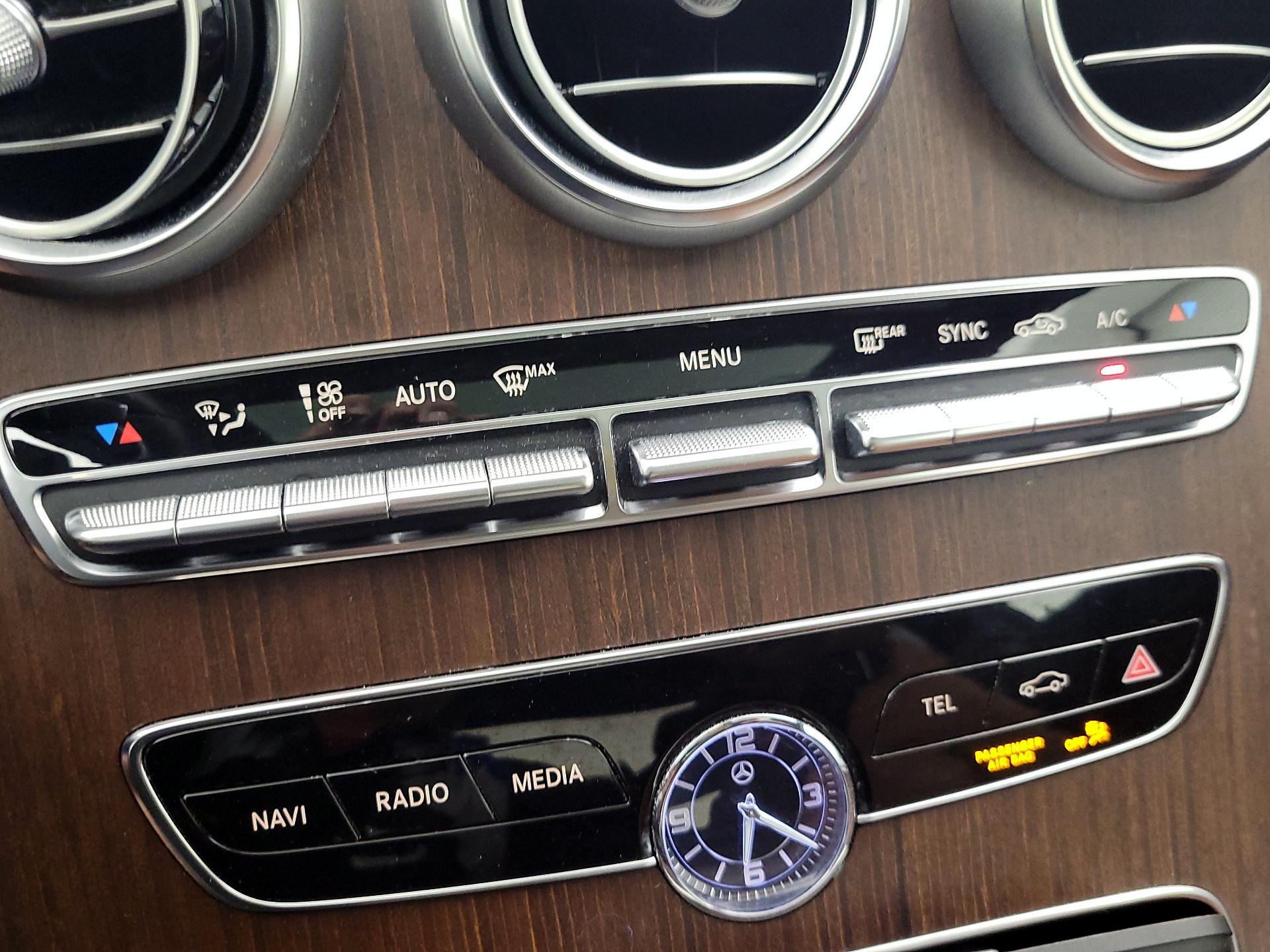 Thumbnail: 2020 Mercedes-Benz C-Class - 16