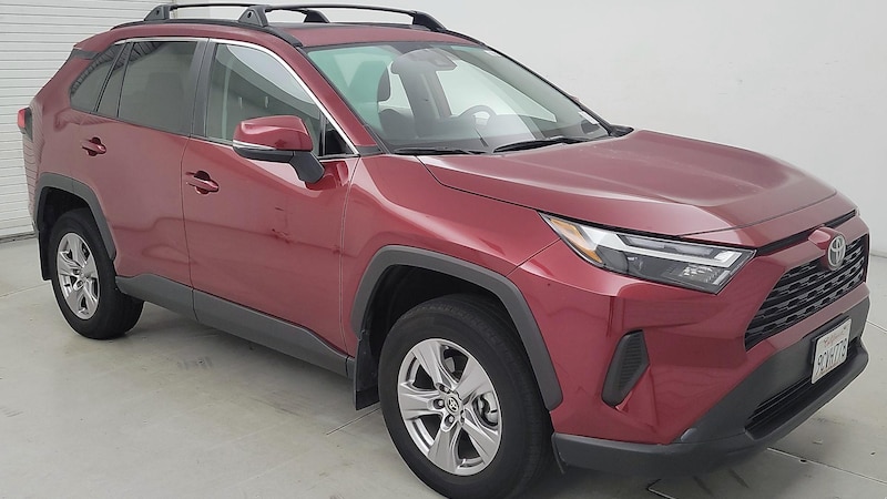 2022 Toyota RAV4 XLE Hero Image