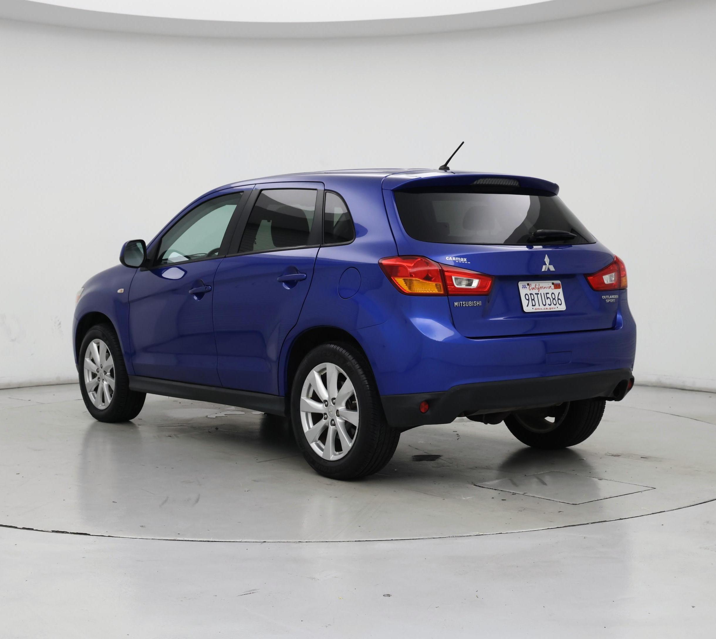 Thumbnail: 2015 Mitsubishi Outlander Sport - 2