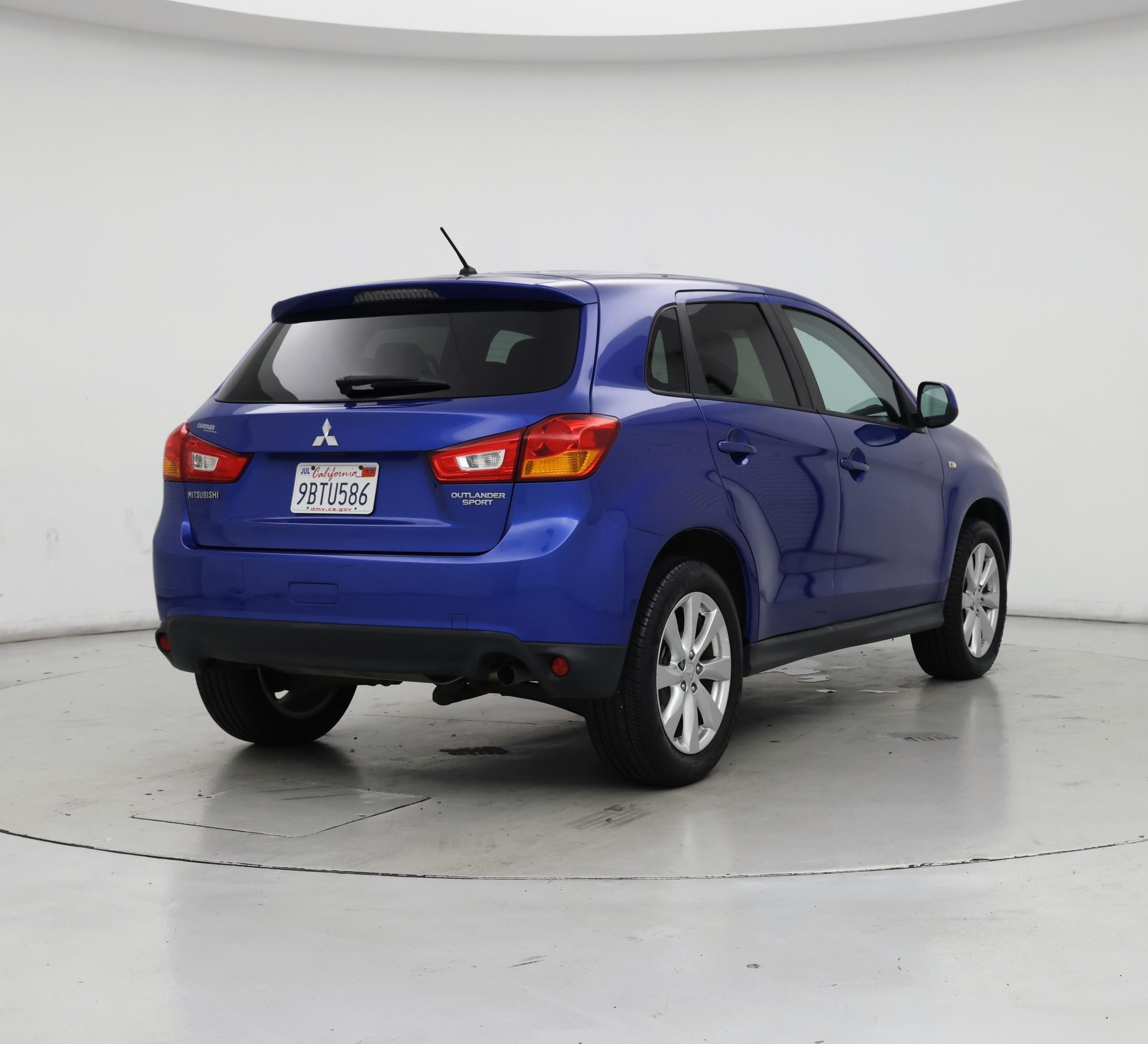 Thumbnail: 2015 Mitsubishi Outlander Sport - 8