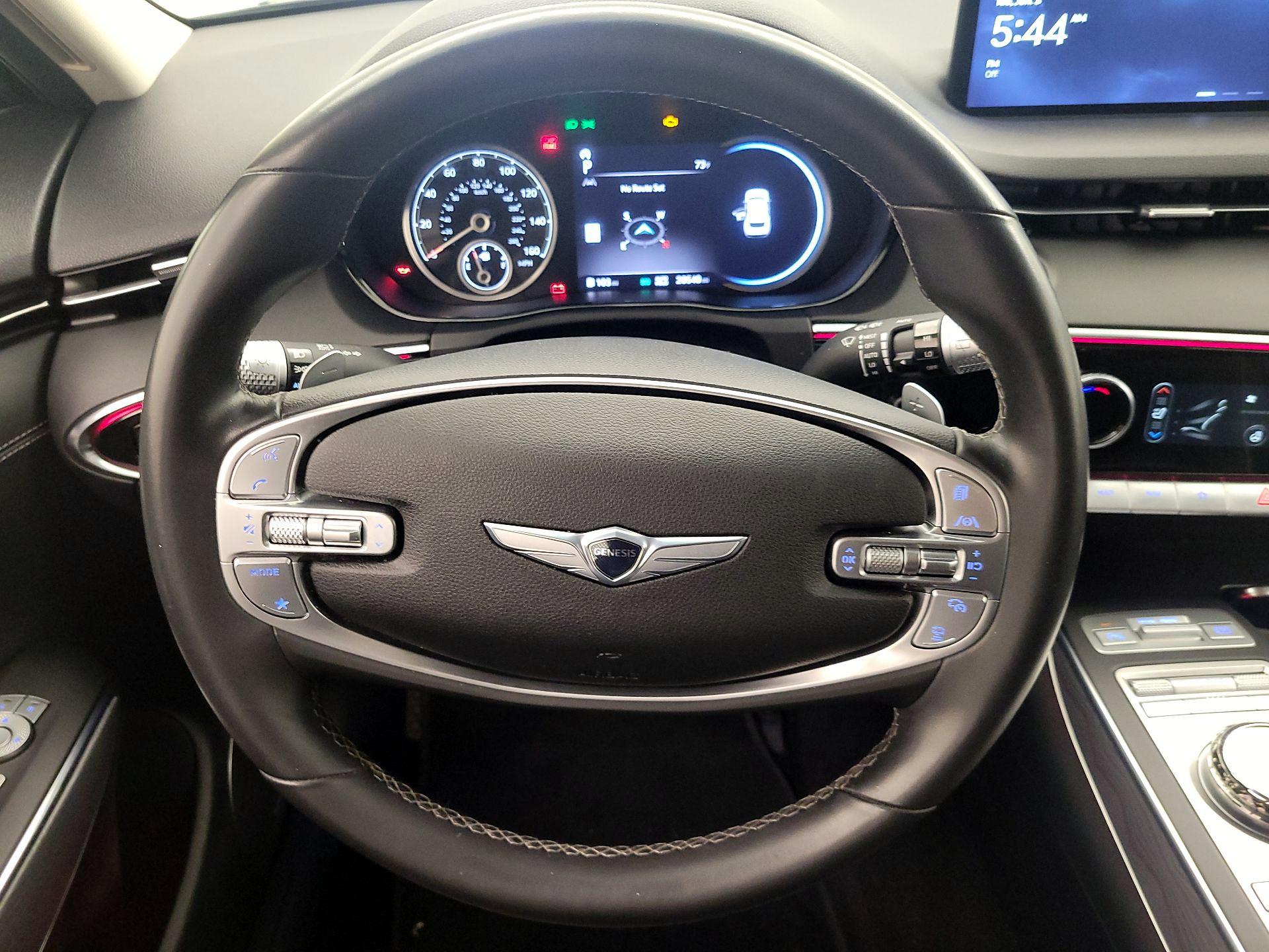 Thumbnail: 2023 Genesis GV70 - 10