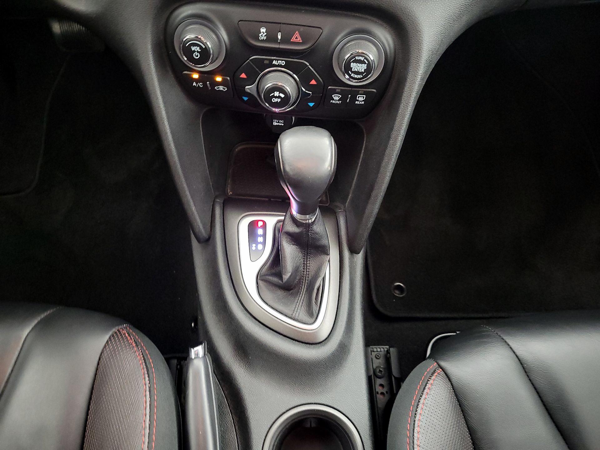 Thumbnail: 2015 Dodge Dart - 18