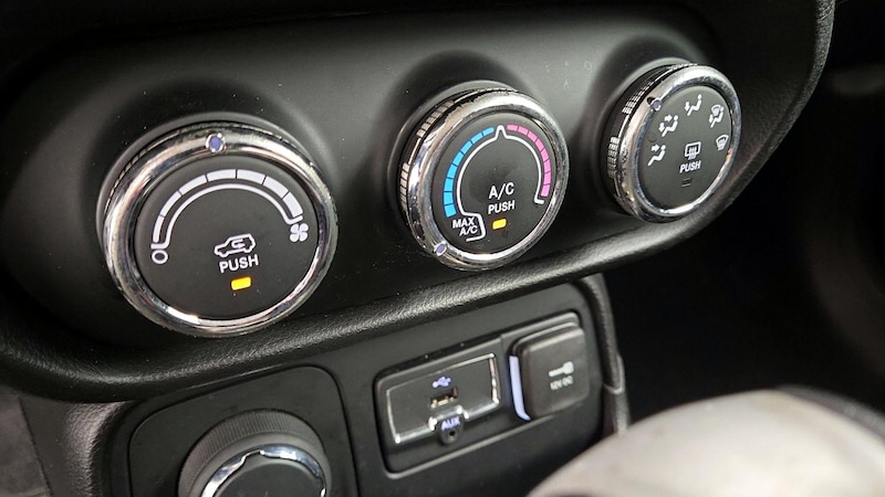 2016 Jeep Renegade Latitude 16