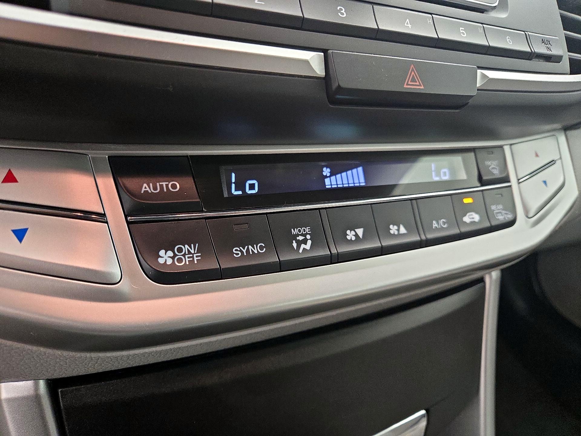 Thumbnail: 2015 Honda Accord - 14
