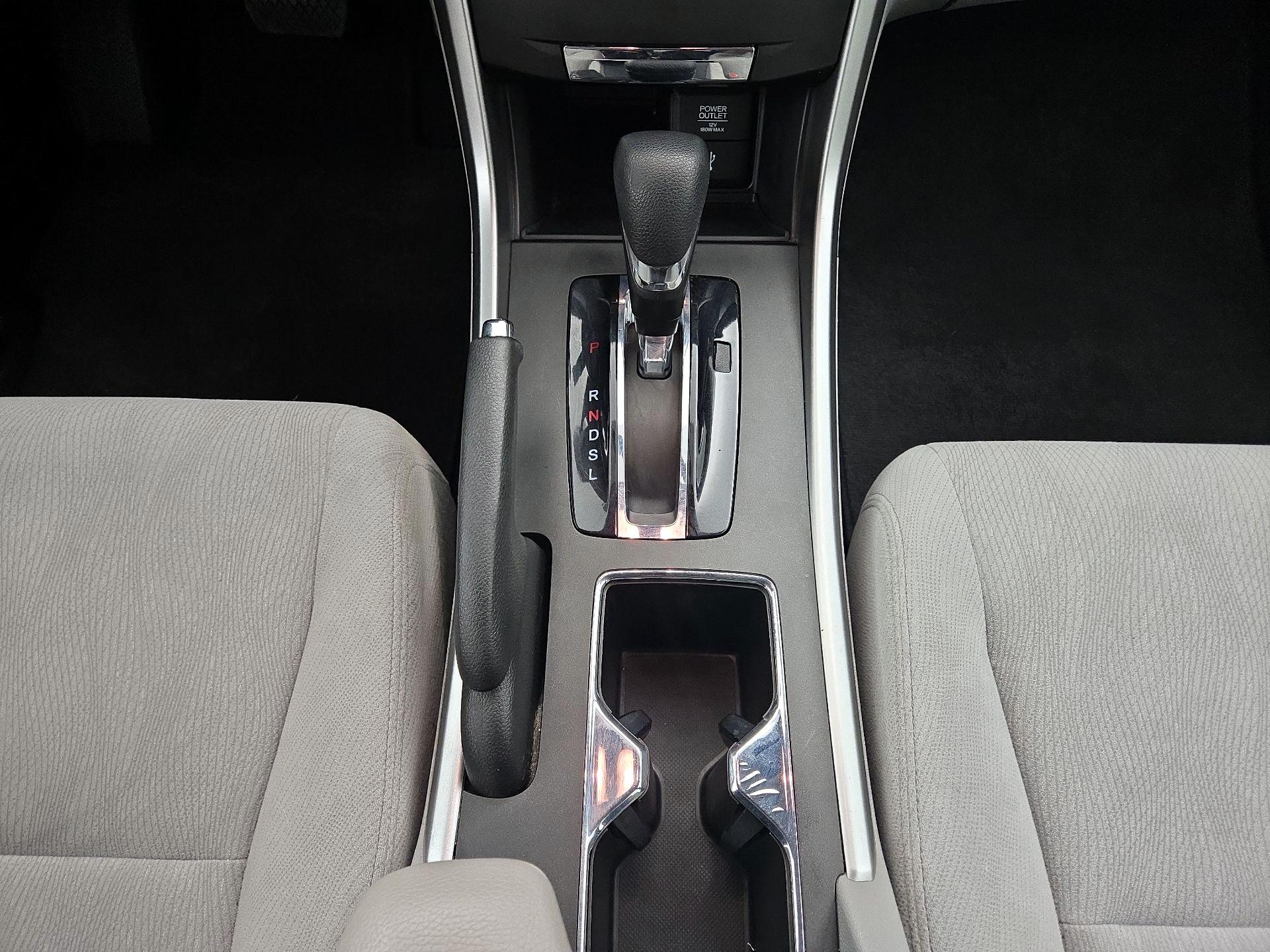 Thumbnail: 2015 Honda Accord - 15