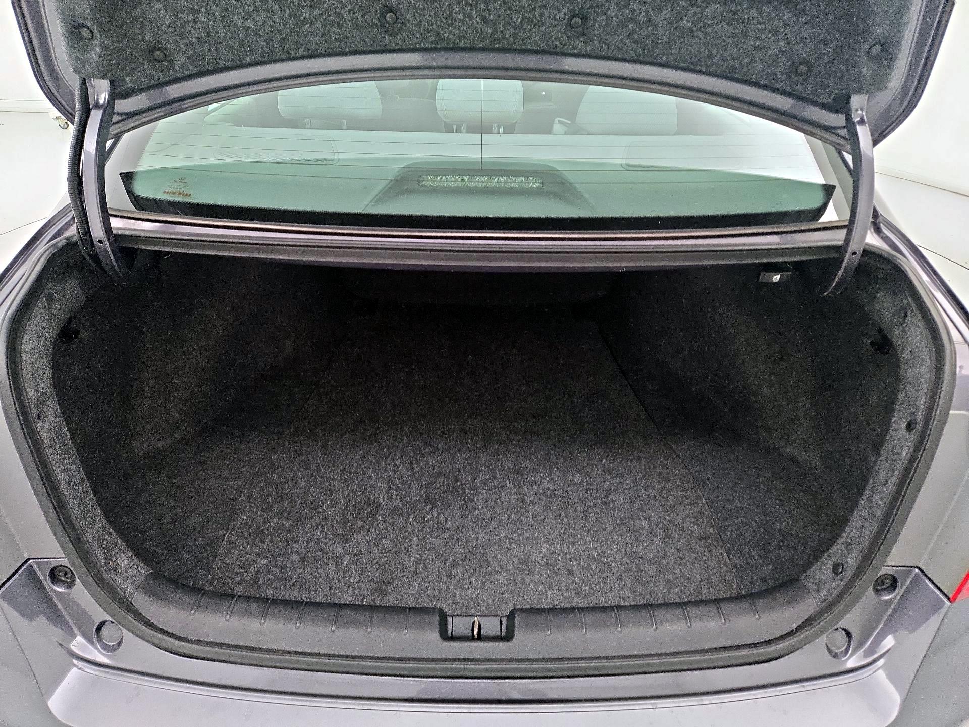 Thumbnail: 2015 Honda Accord - 17