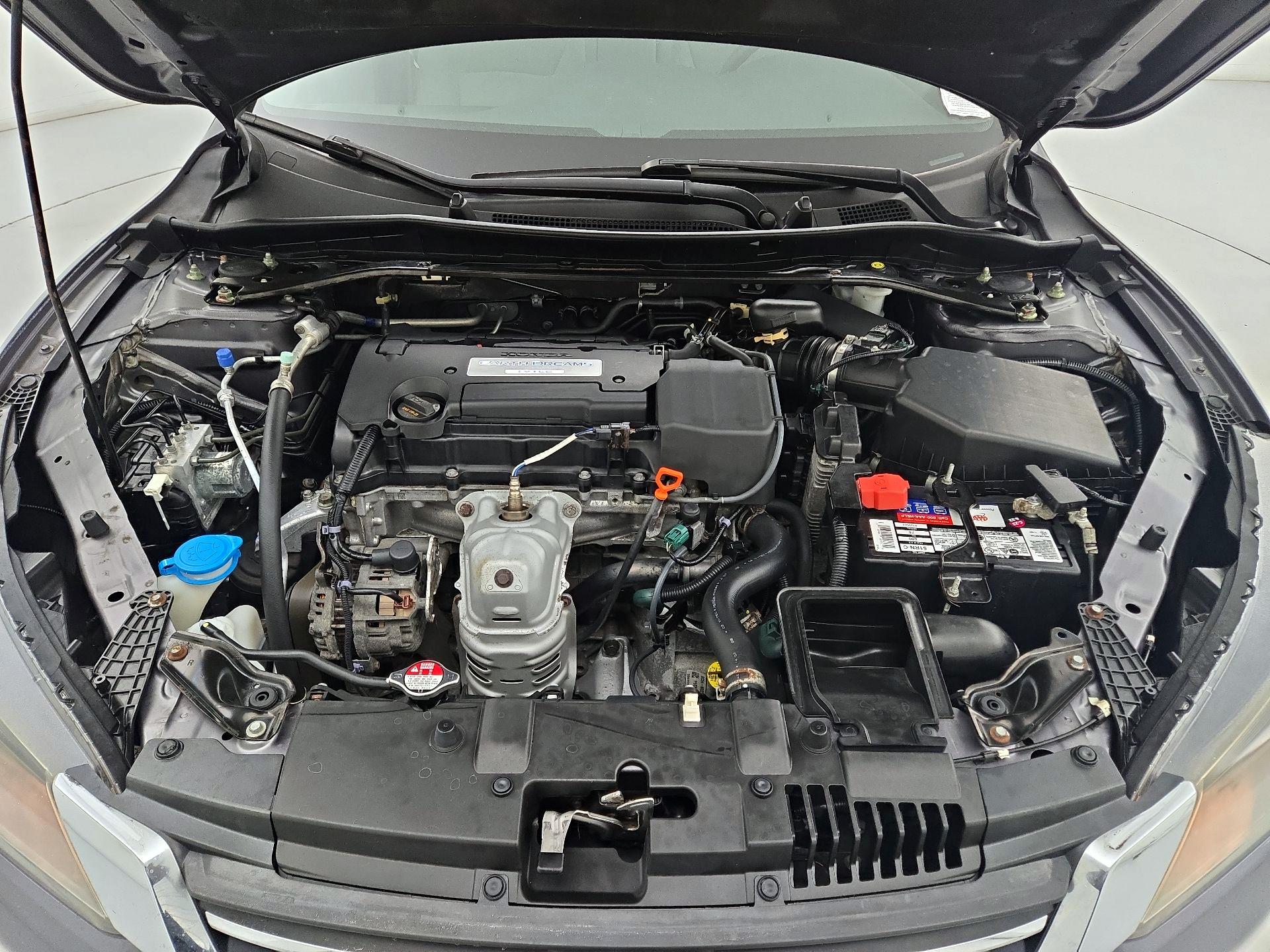 Thumbnail: 2015 Honda Accord - 18