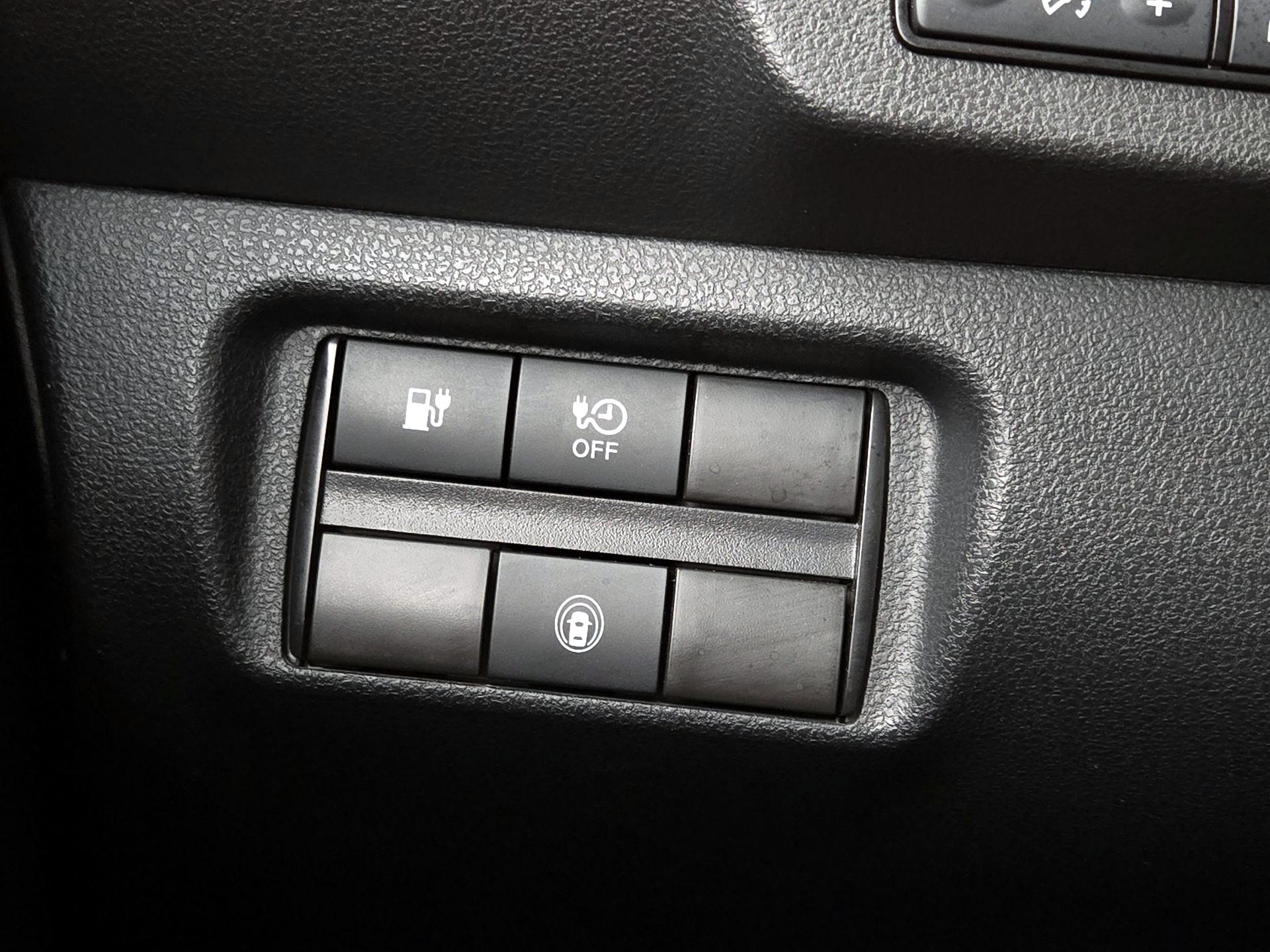 Thumbnail: 2021 Nissan Leaf - 13