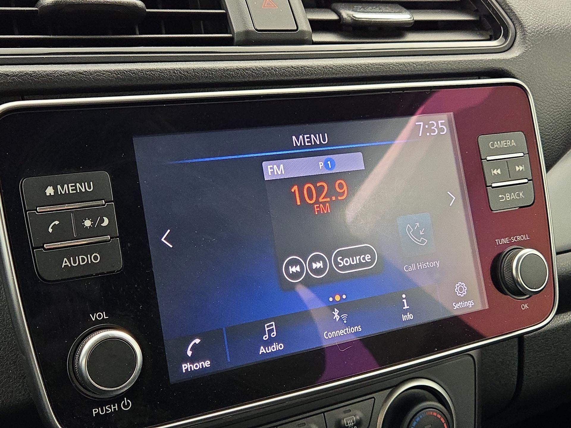 Thumbnail: 2021 Nissan Leaf - 15