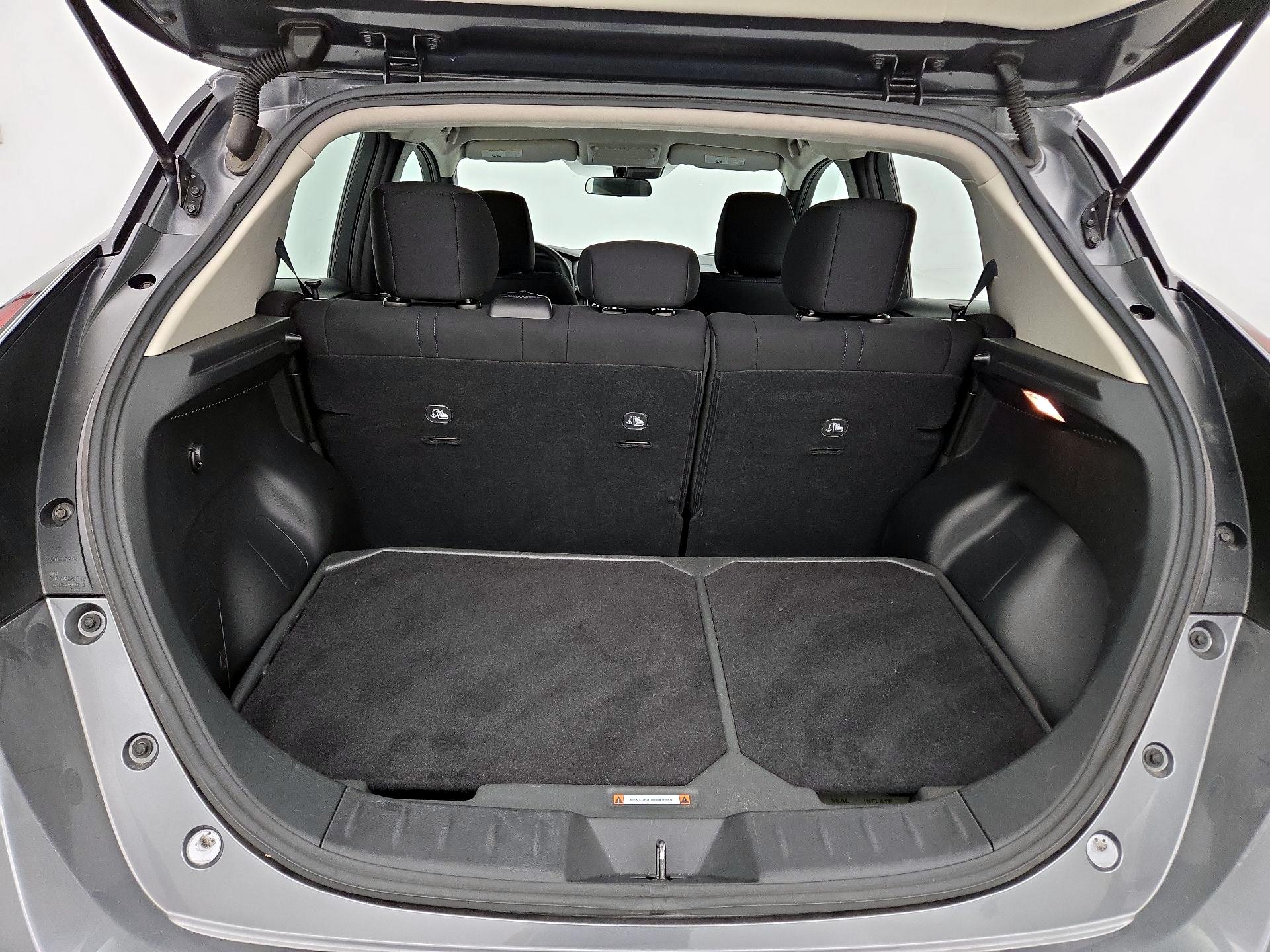 Thumbnail: 2021 Nissan Leaf - 20