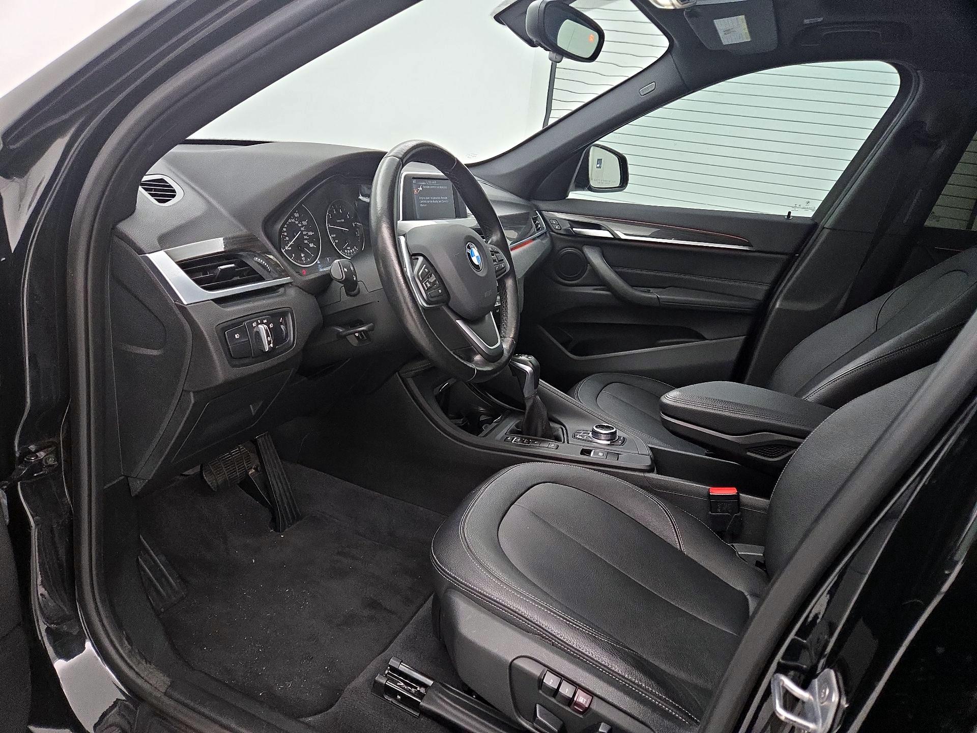 Thumbnail: 2017 BMW X1 - 11