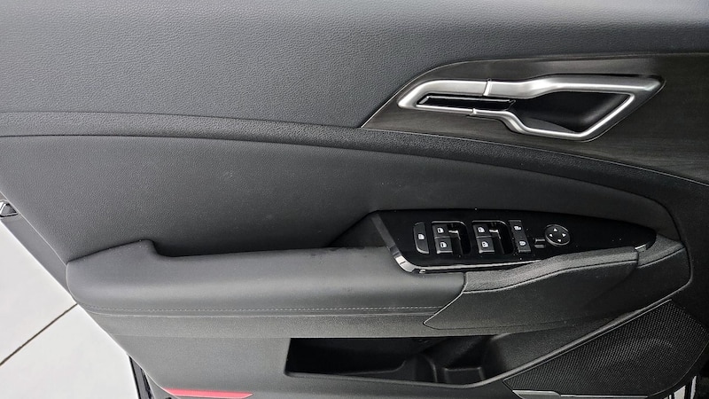 2023 Kia Sportage X-Line 12