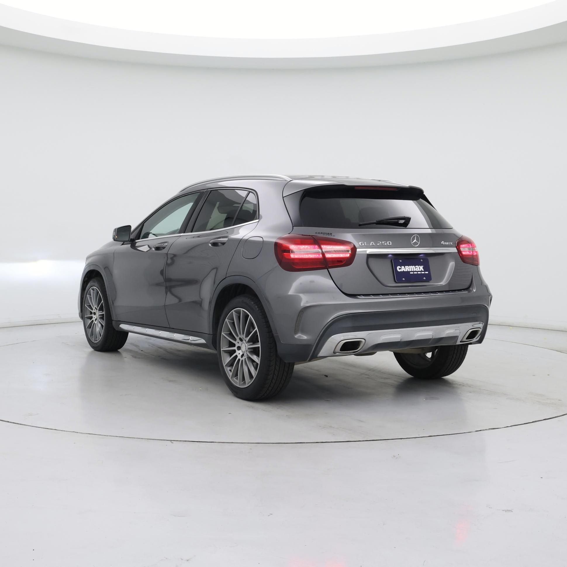 Thumbnail: 2018 Mercedes-Benz GLA - 2