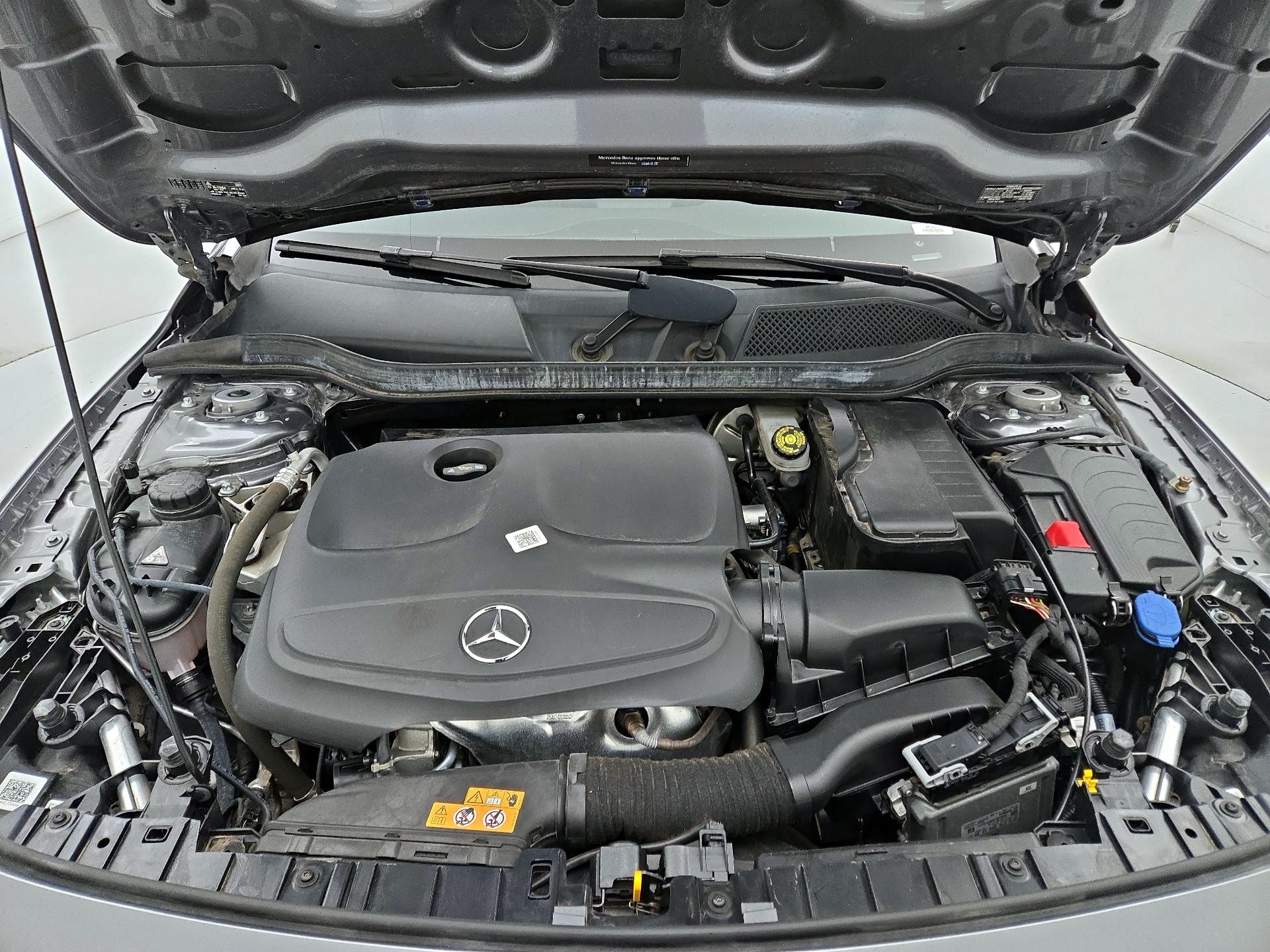 Thumbnail: 2018 Mercedes-Benz GLA - 20
