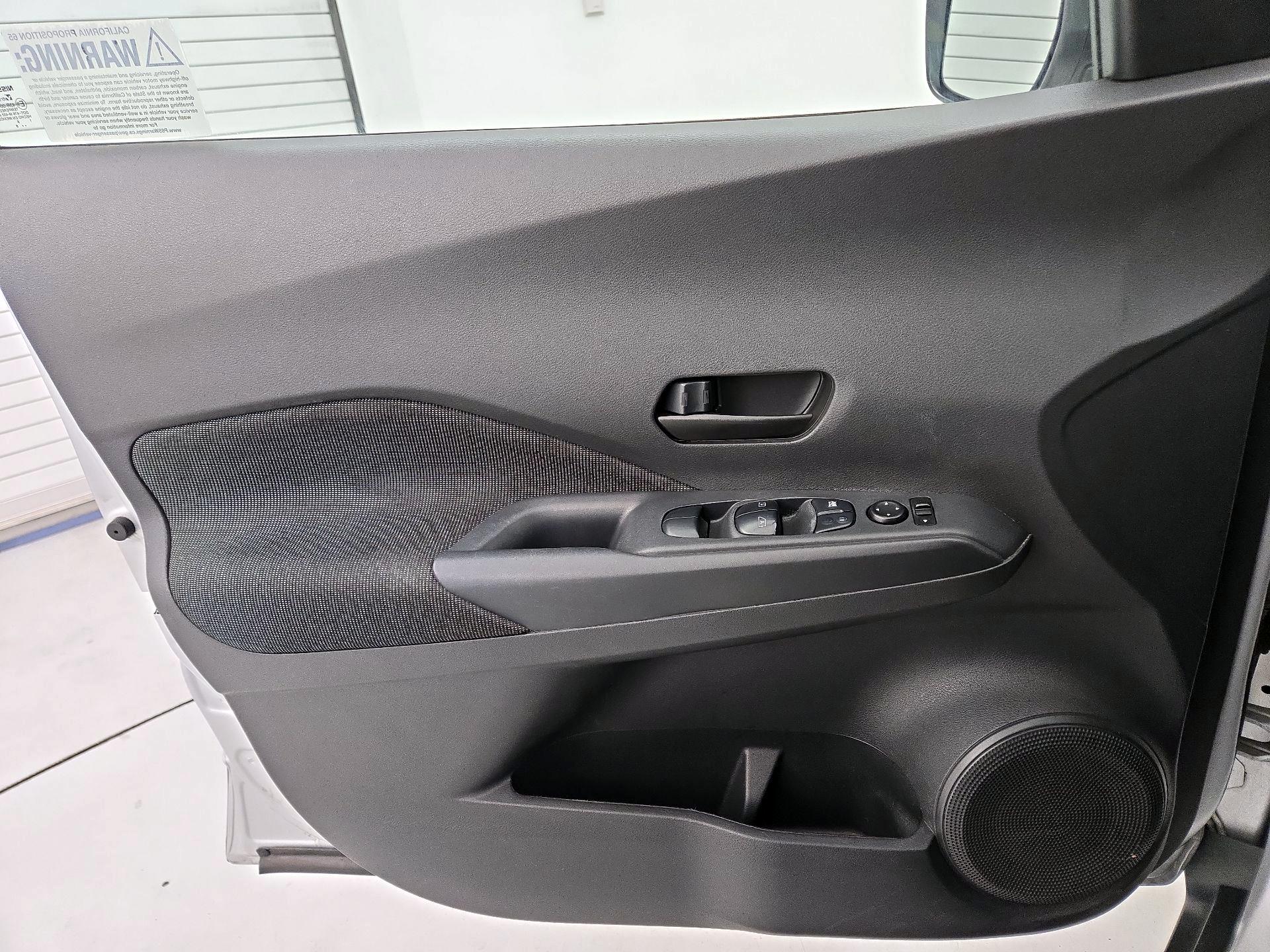 Thumbnail: 2018 Nissan Kicks - 12
