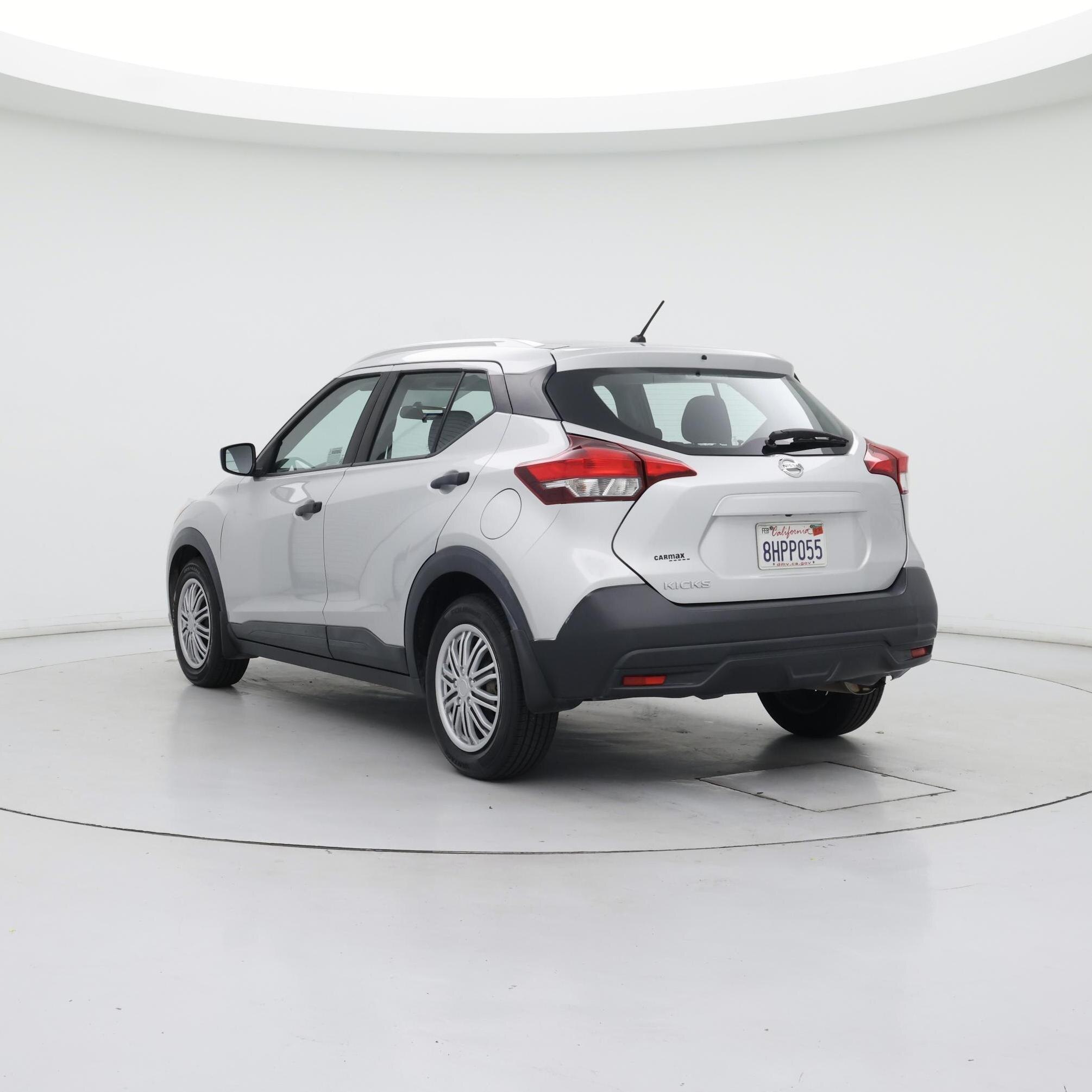 Thumbnail: 2018 Nissan Kicks - 2