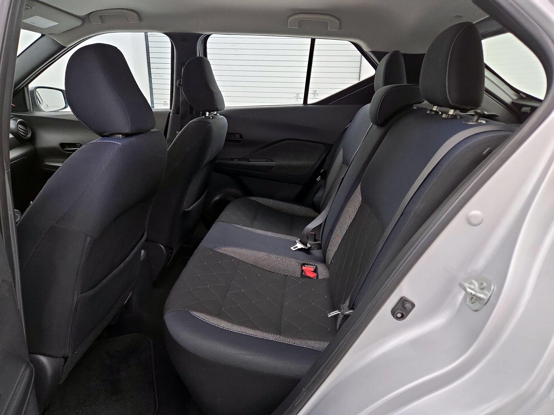 Thumbnail: 2018 Nissan Kicks - 19
