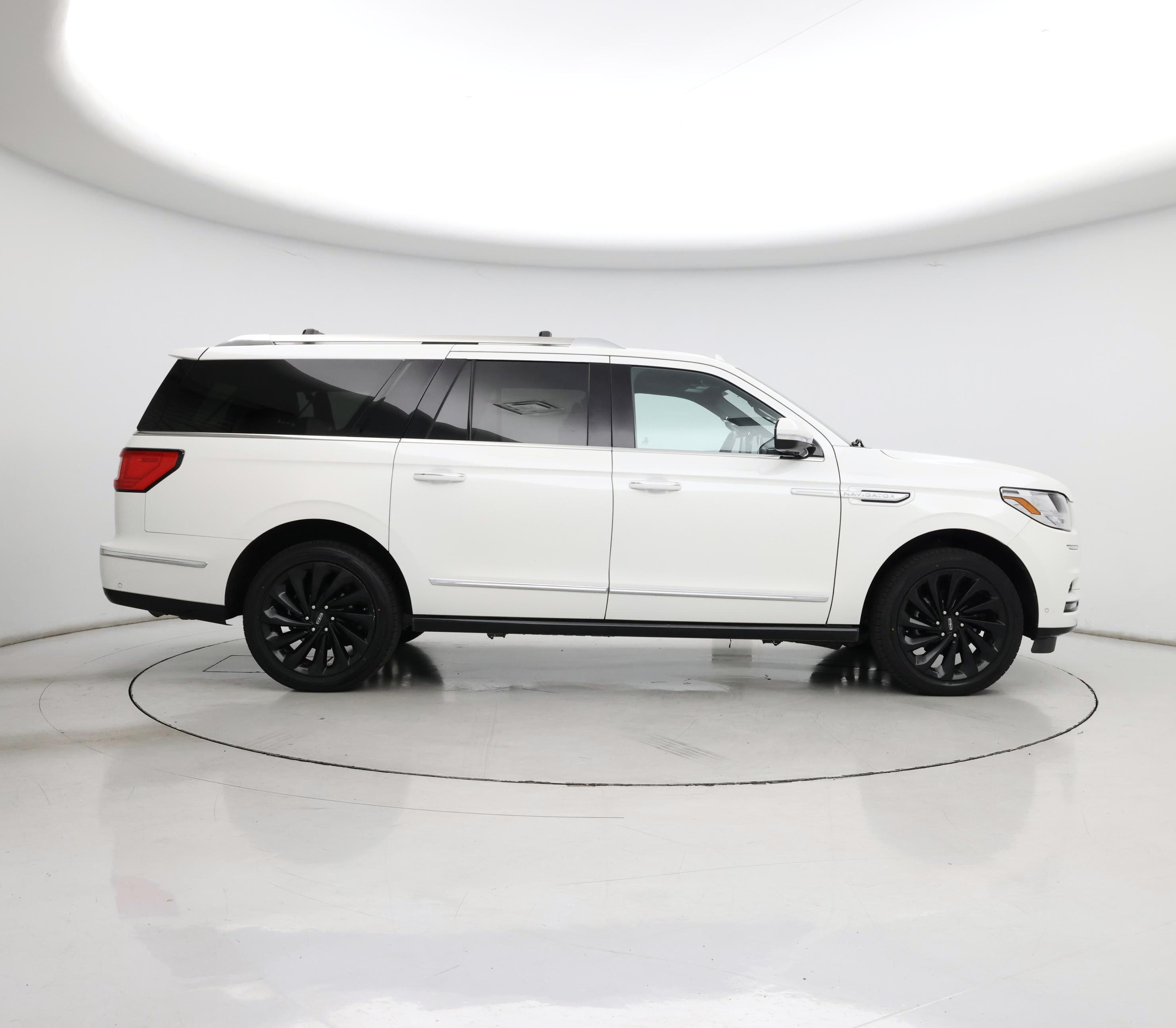 Thumbnail: 2020 Lincoln Navigator L - 7