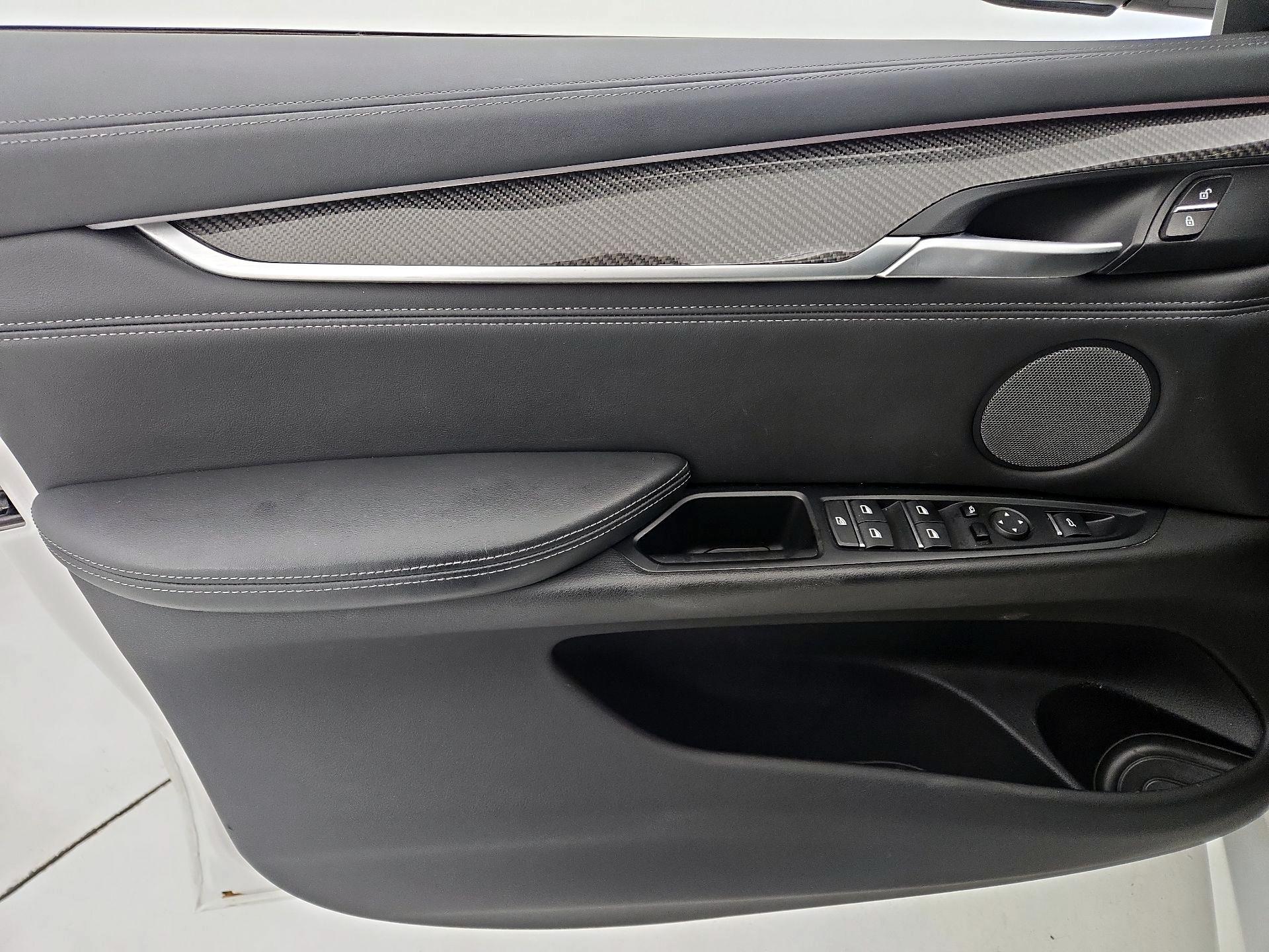 Thumbnail: 2019 BMW X6 - 12