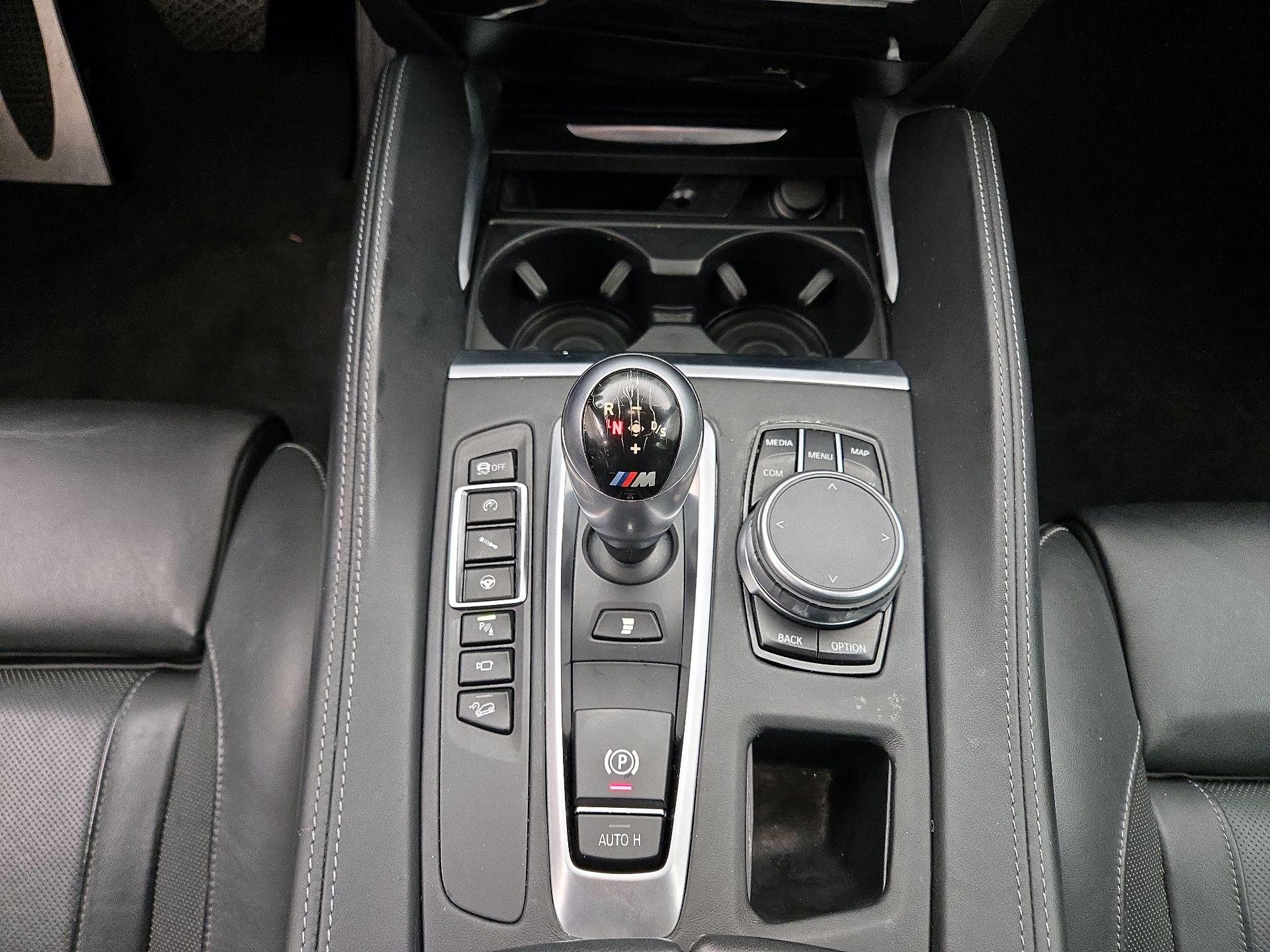 Thumbnail: 2019 BMW X6 - 16