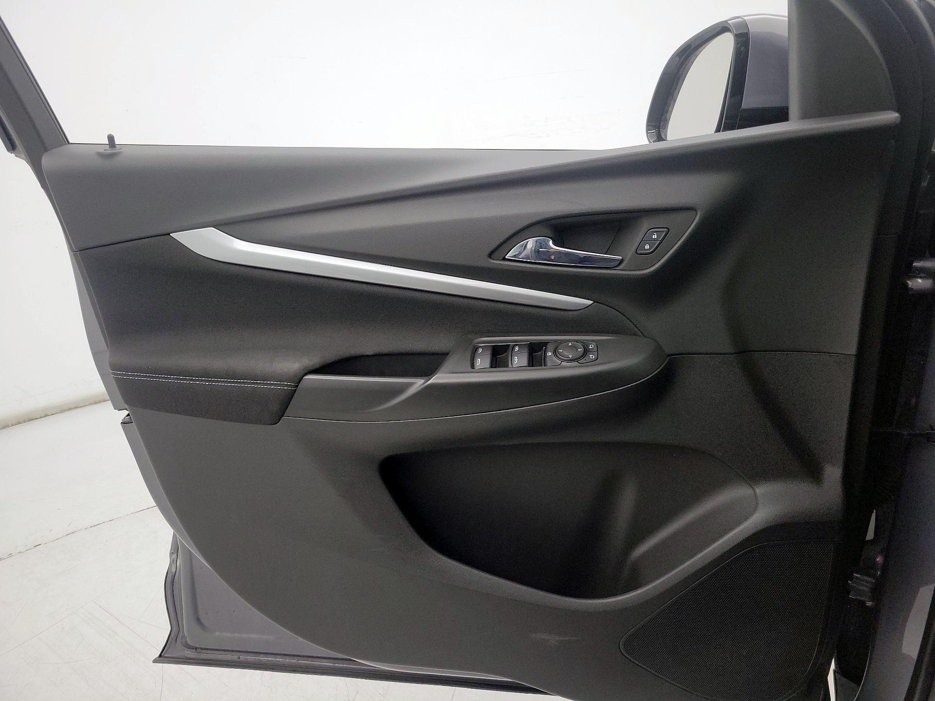 Thumbnail: 2023 Chevrolet Bolt EUV - 12