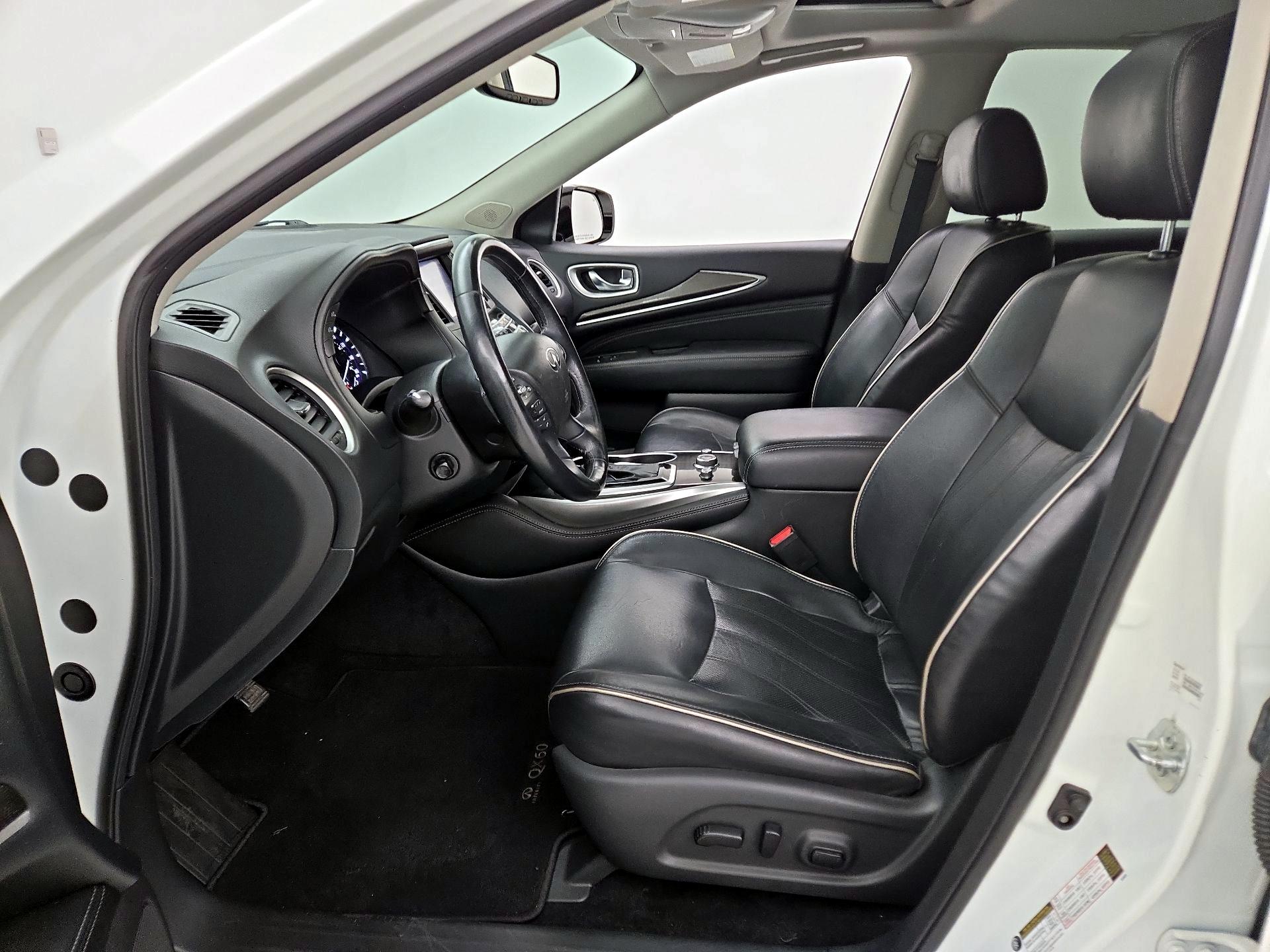 Thumbnail: 2018 INFINITI QX60 - 9