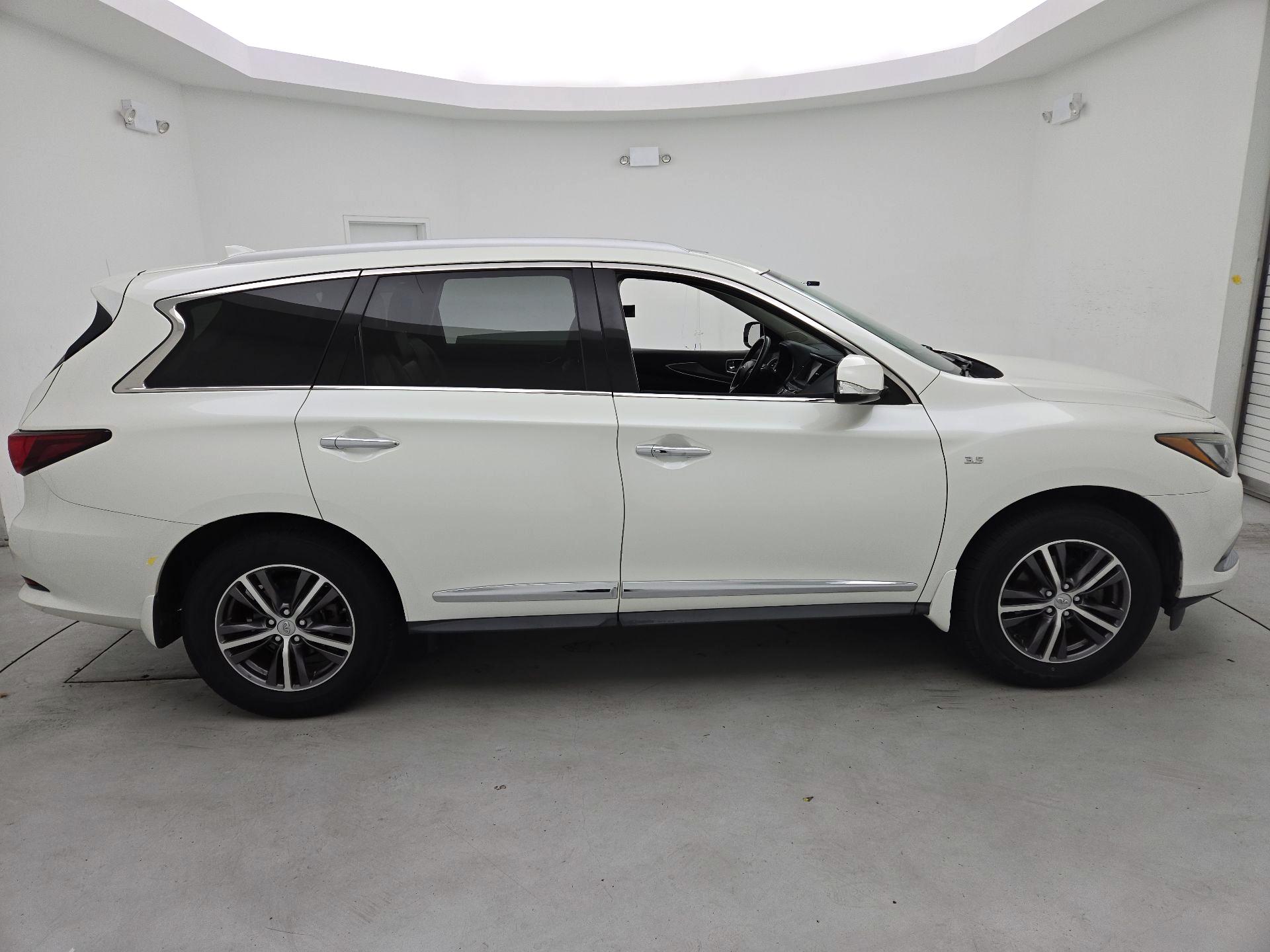 Thumbnail: 2018 INFINITI QX60 - 4