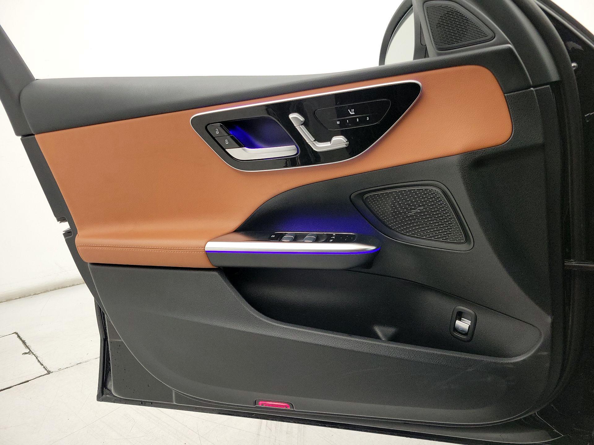 Thumbnail: 2023 Mercedes-Benz C-Class - 12