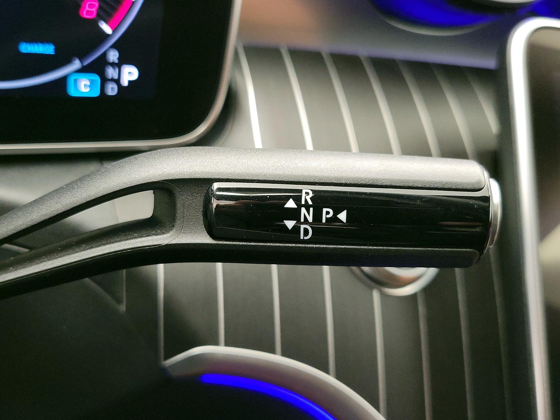 Thumbnail: 2023 Mercedes-Benz C-Class - 17