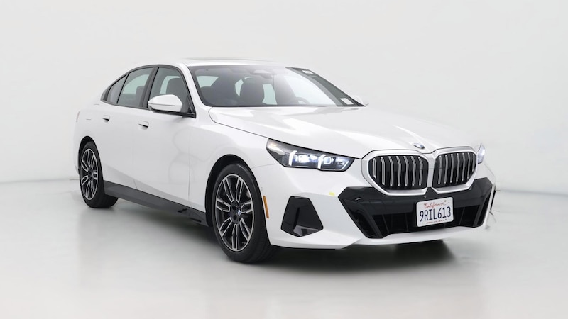 2025 BMW 5 Series 530i Hero Image