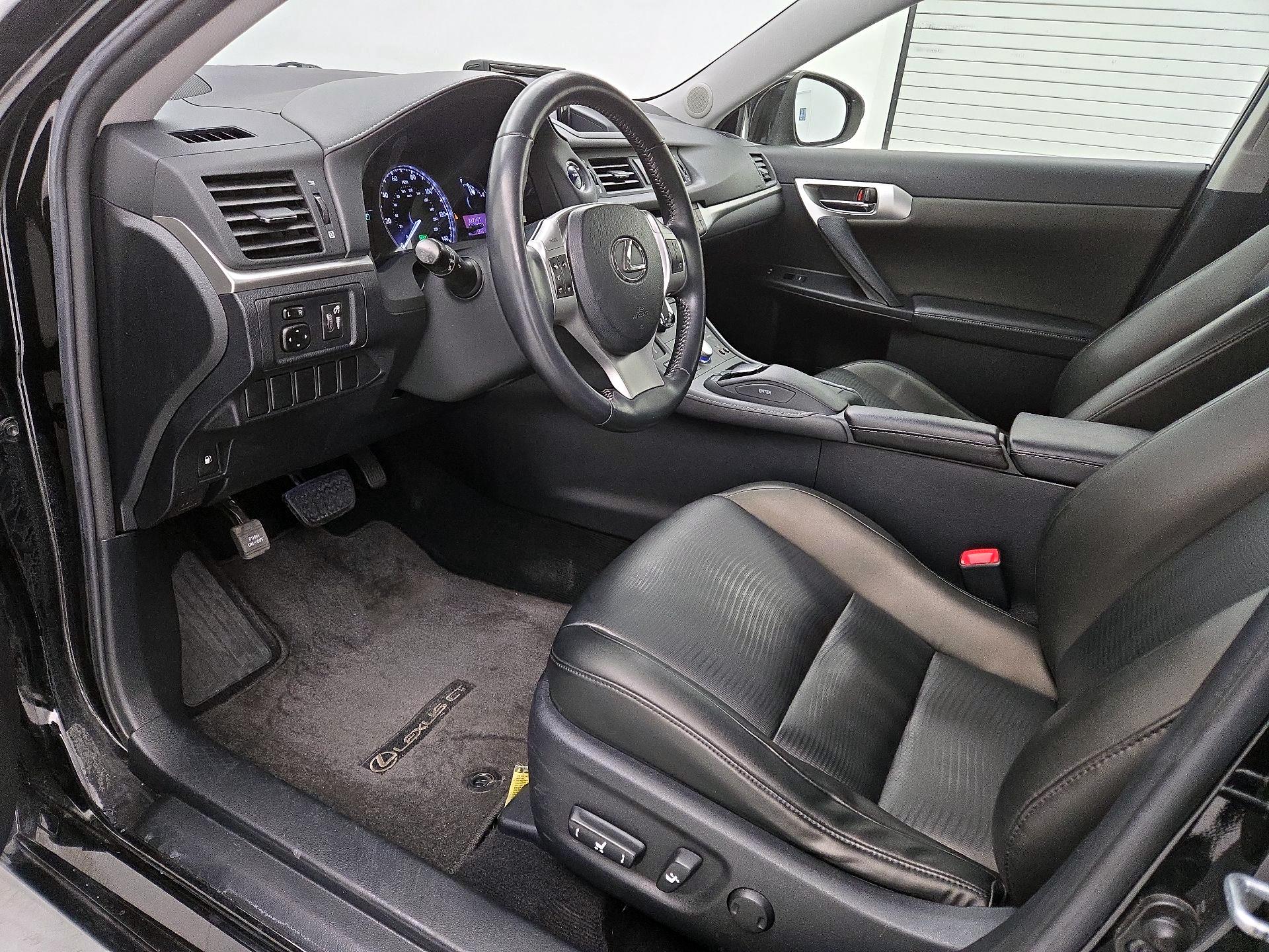 Thumbnail: 2013 Lexus CT - 11