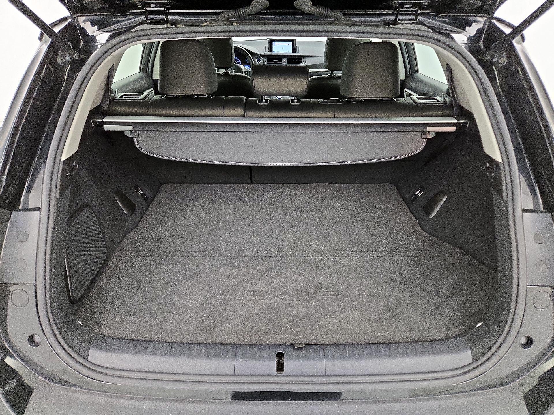 Thumbnail: 2013 Lexus CT - 19