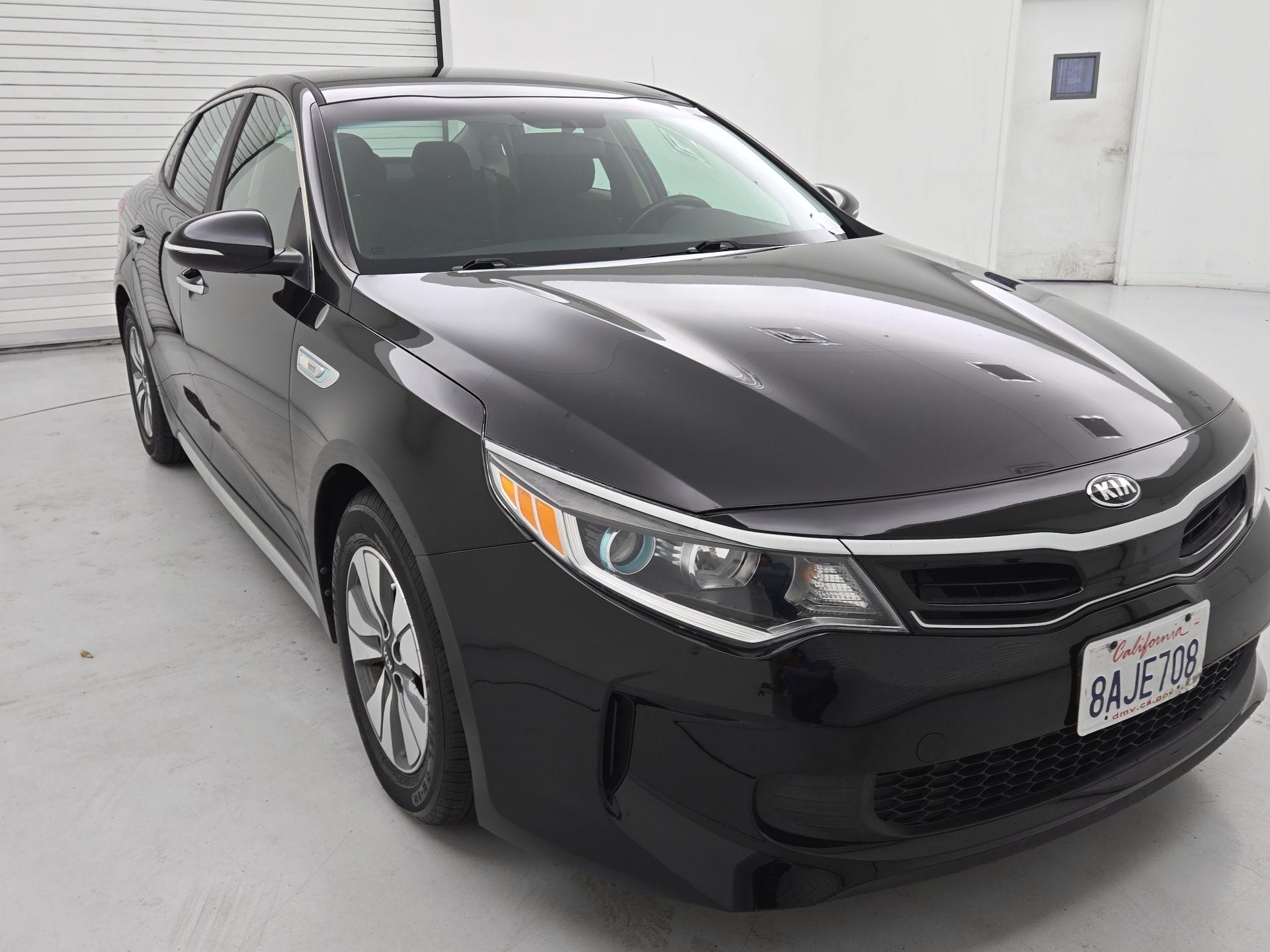 Thumbnail: 2017 Kia Optima - 1
