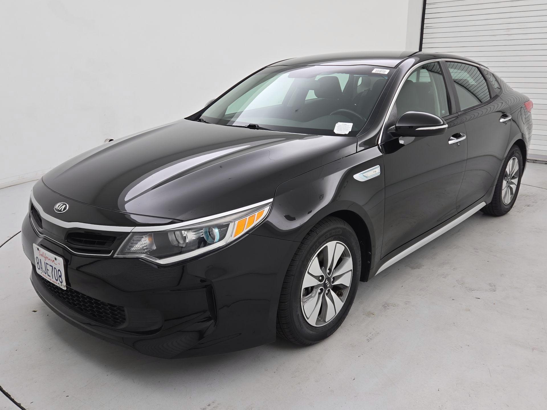 Thumbnail: 2017 Kia Optima - 3