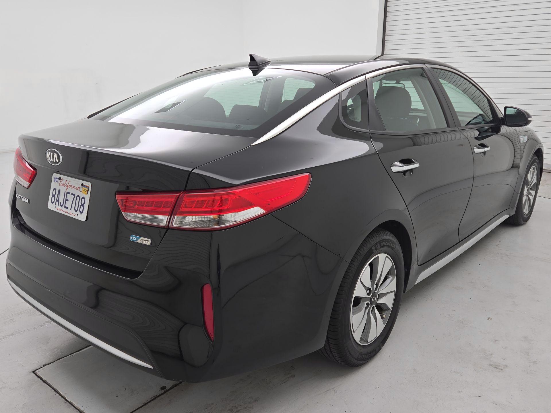 Thumbnail: 2017 Kia Optima - 5