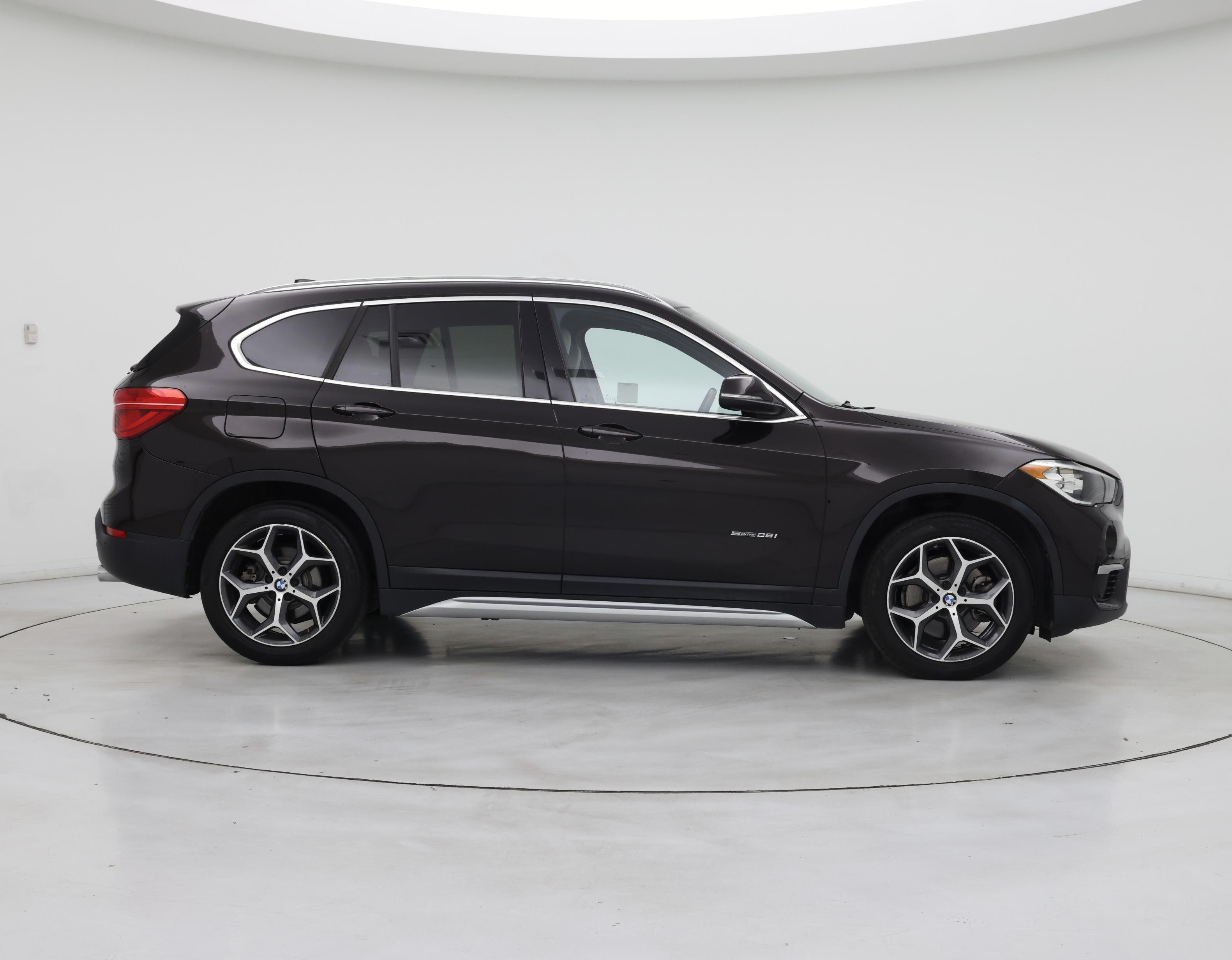 Thumbnail: 2018 BMW X1 - 7