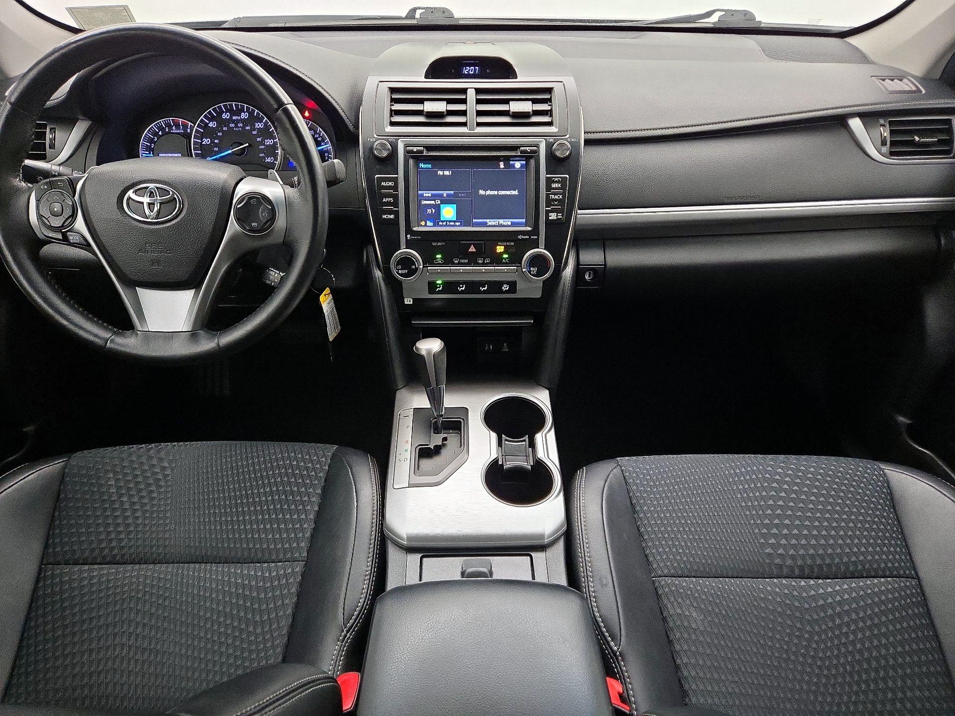 Thumbnail: 2014 Toyota Camry - 9