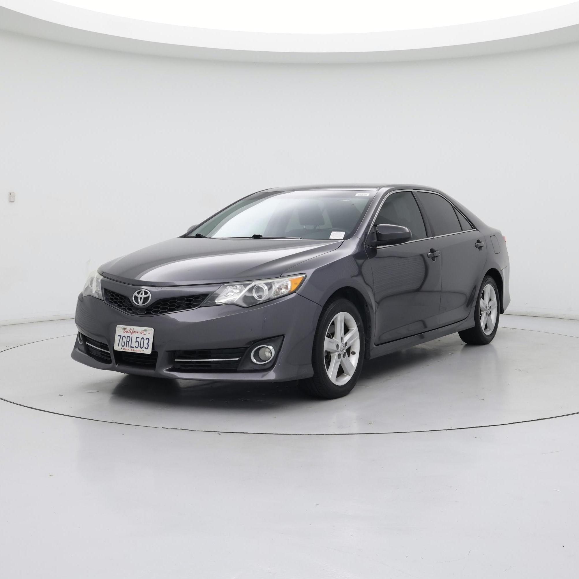 Thumbnail: 2014 Toyota Camry - 4