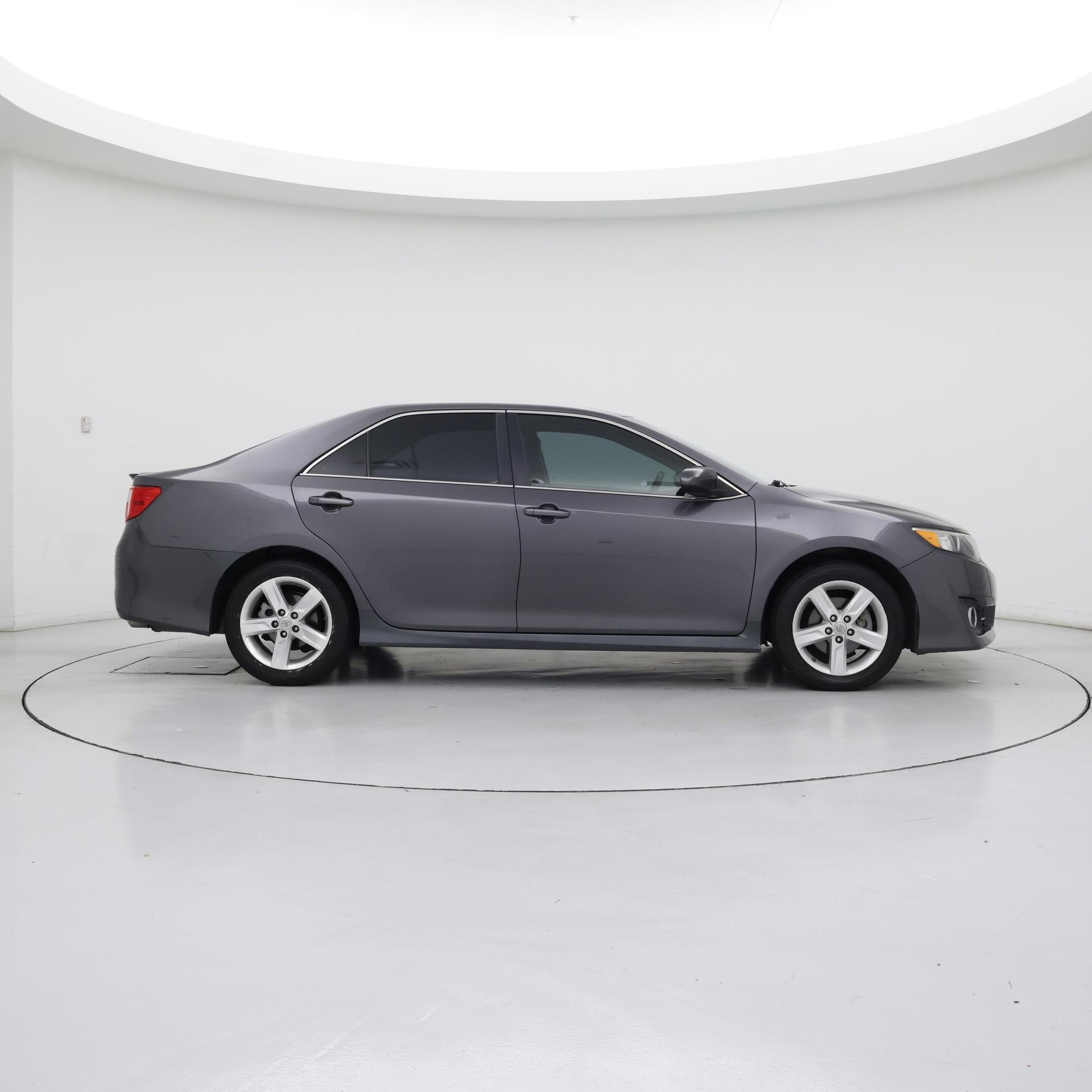 Thumbnail: 2014 Toyota Camry - 7