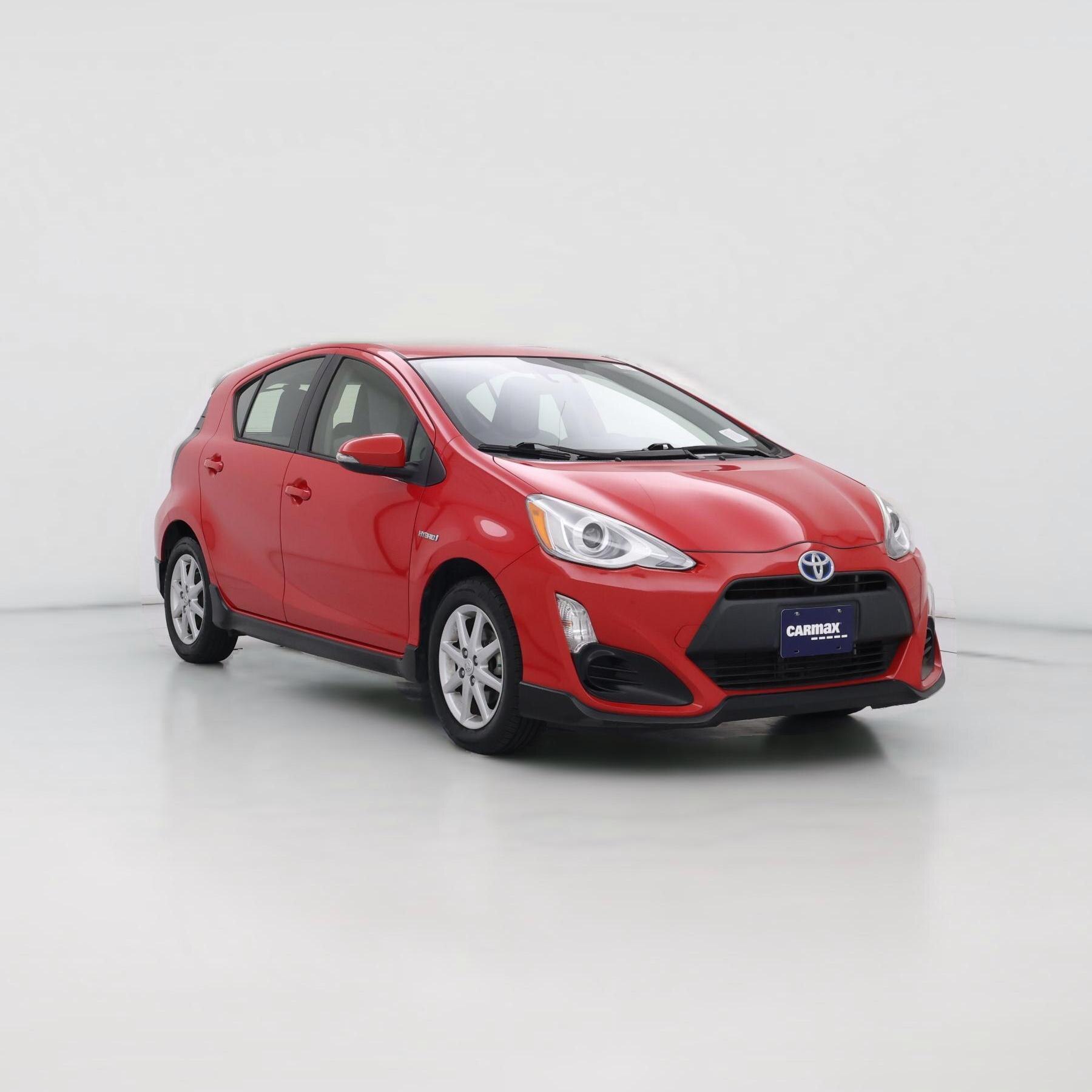 Thumbnail: 2017 Toyota Prius c - 1