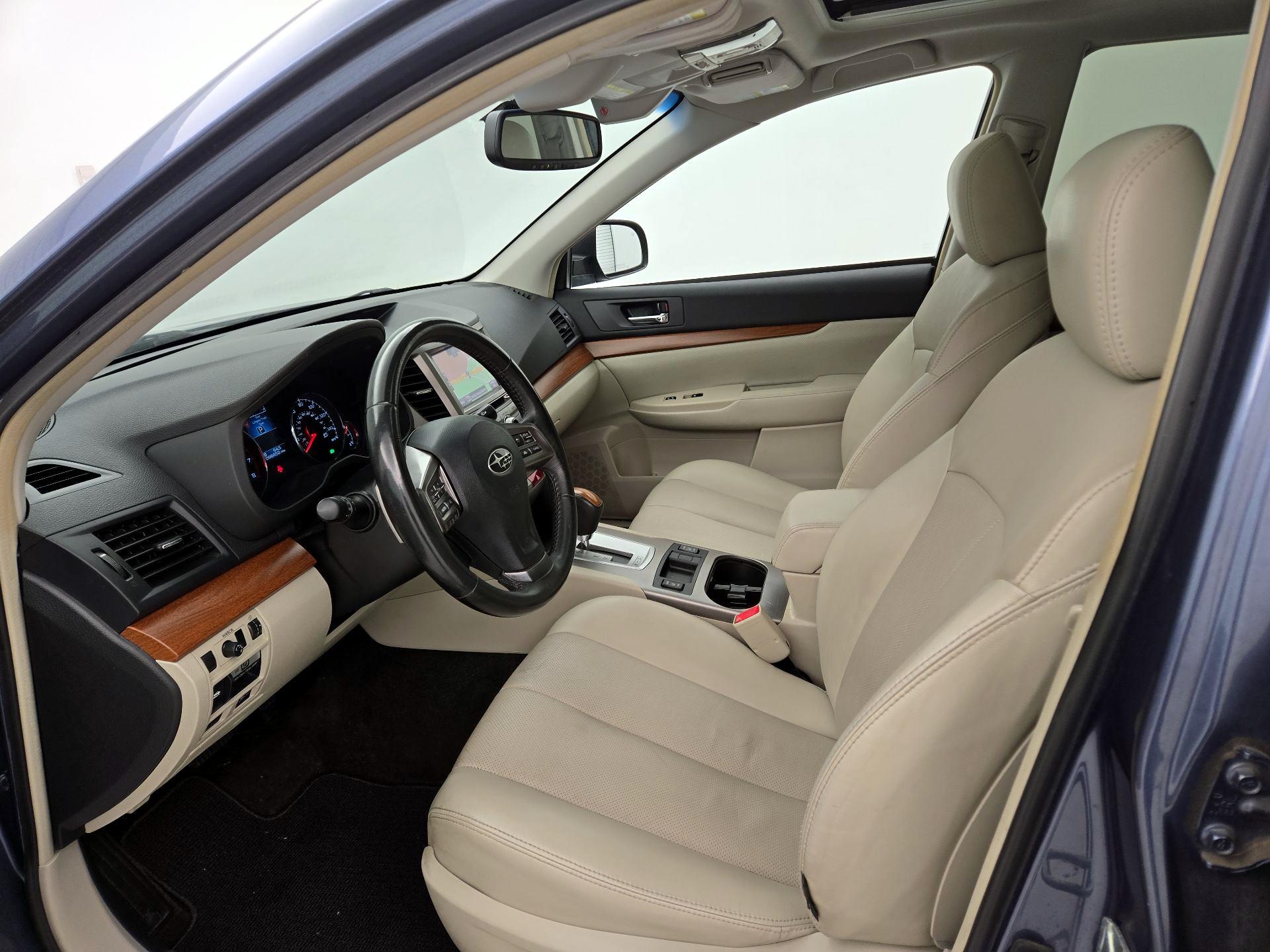 Thumbnail: 2013 Subaru Outback - 9